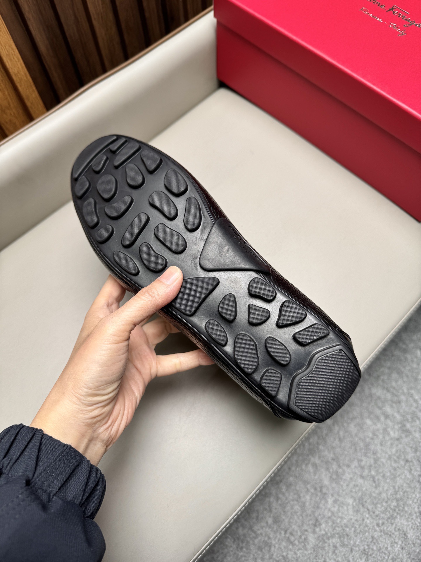 Лоферы мужские в стиле Ferragamo чёрного цвета