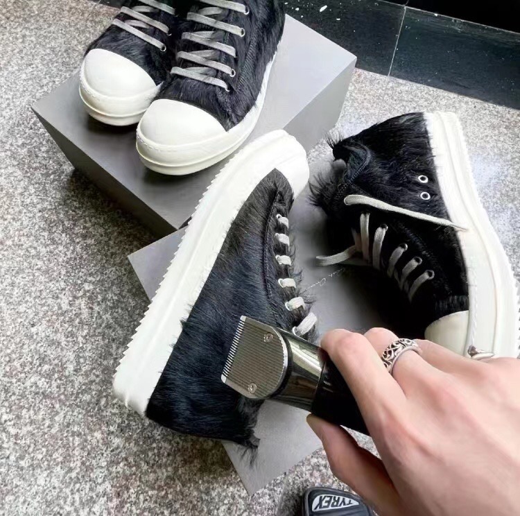 Кроссовки унисекс в стиле Rick Owens с ворсом черного цвета