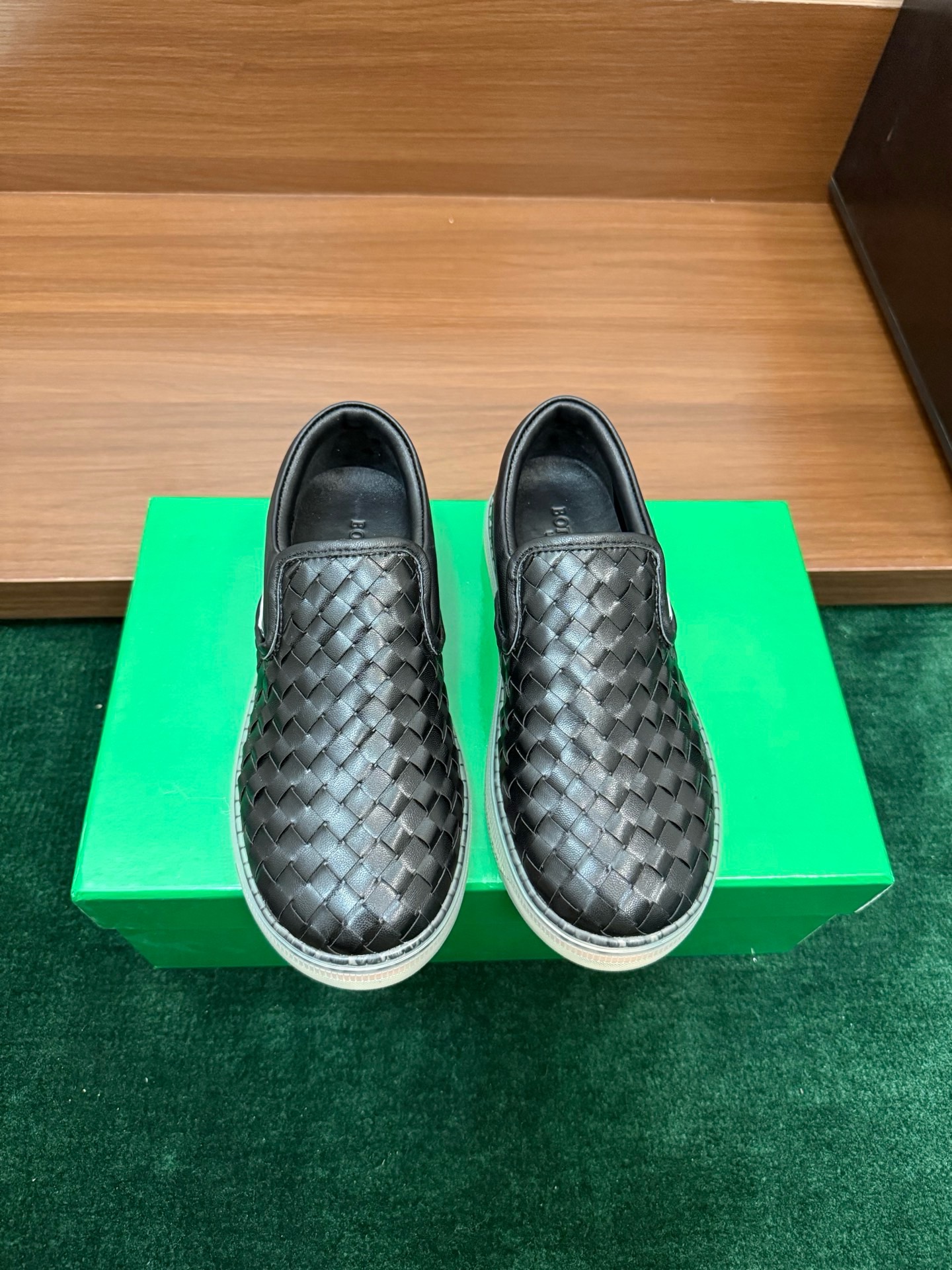 Слипоны Bottega Veneta Serena чёрного цвета