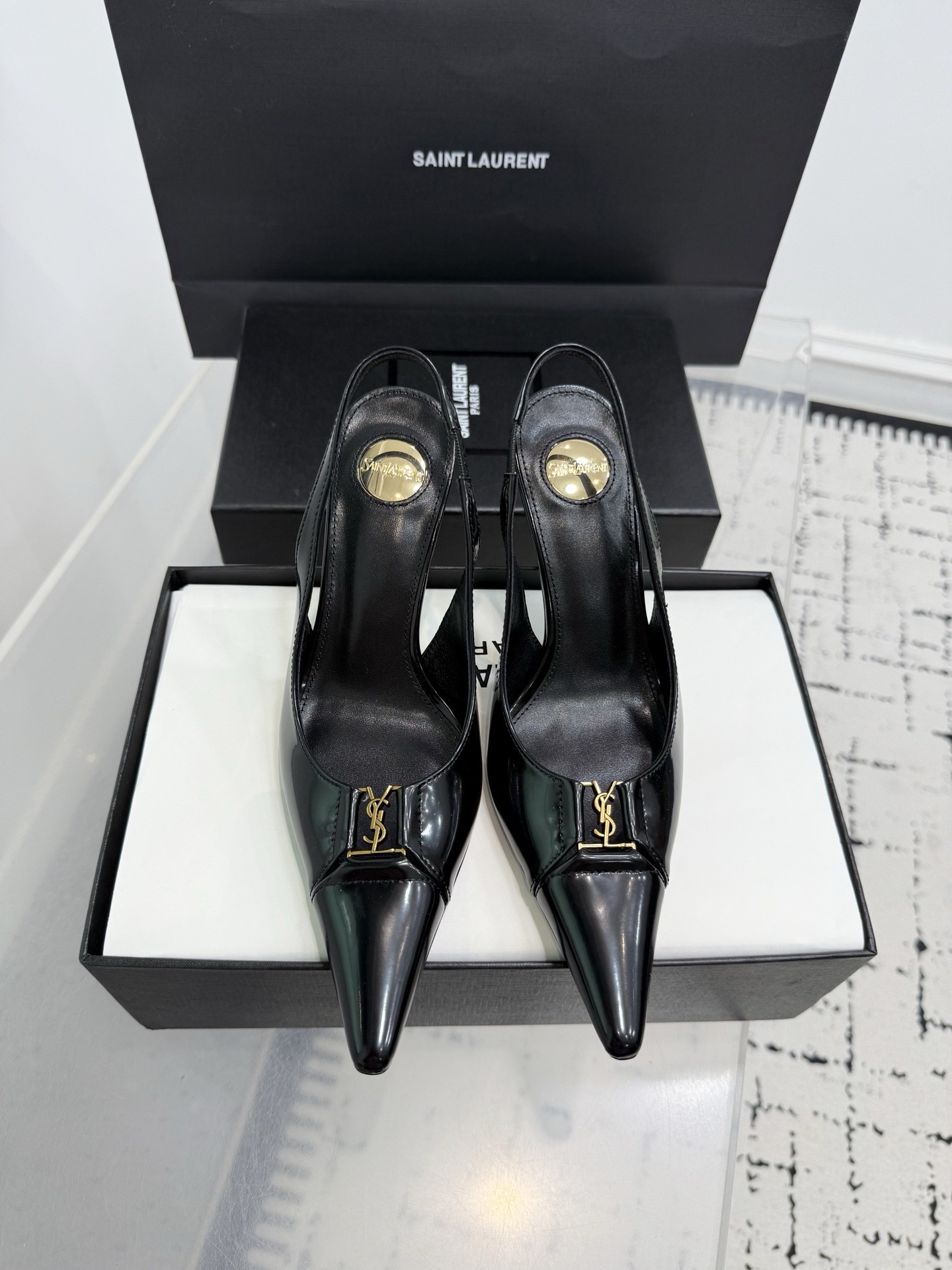 Туфли женские в стиле Saint Laurent Opyum чёрного цвета