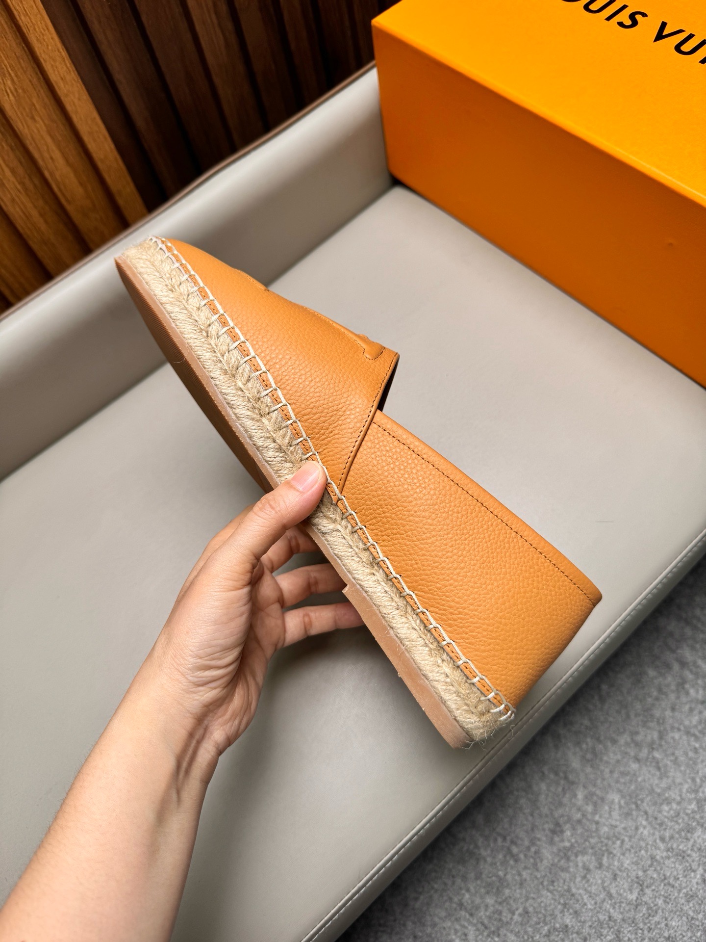 Эспадрильи мужские в стиле Louis Vuitton бежевого цвета