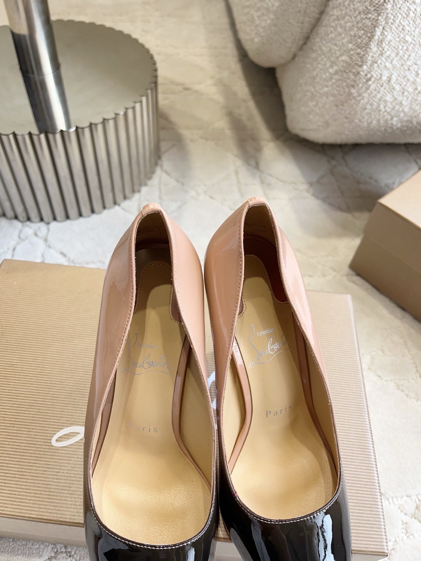 Туфли женские в стиле Christian Louboutin So Kate бежево-черного цвета