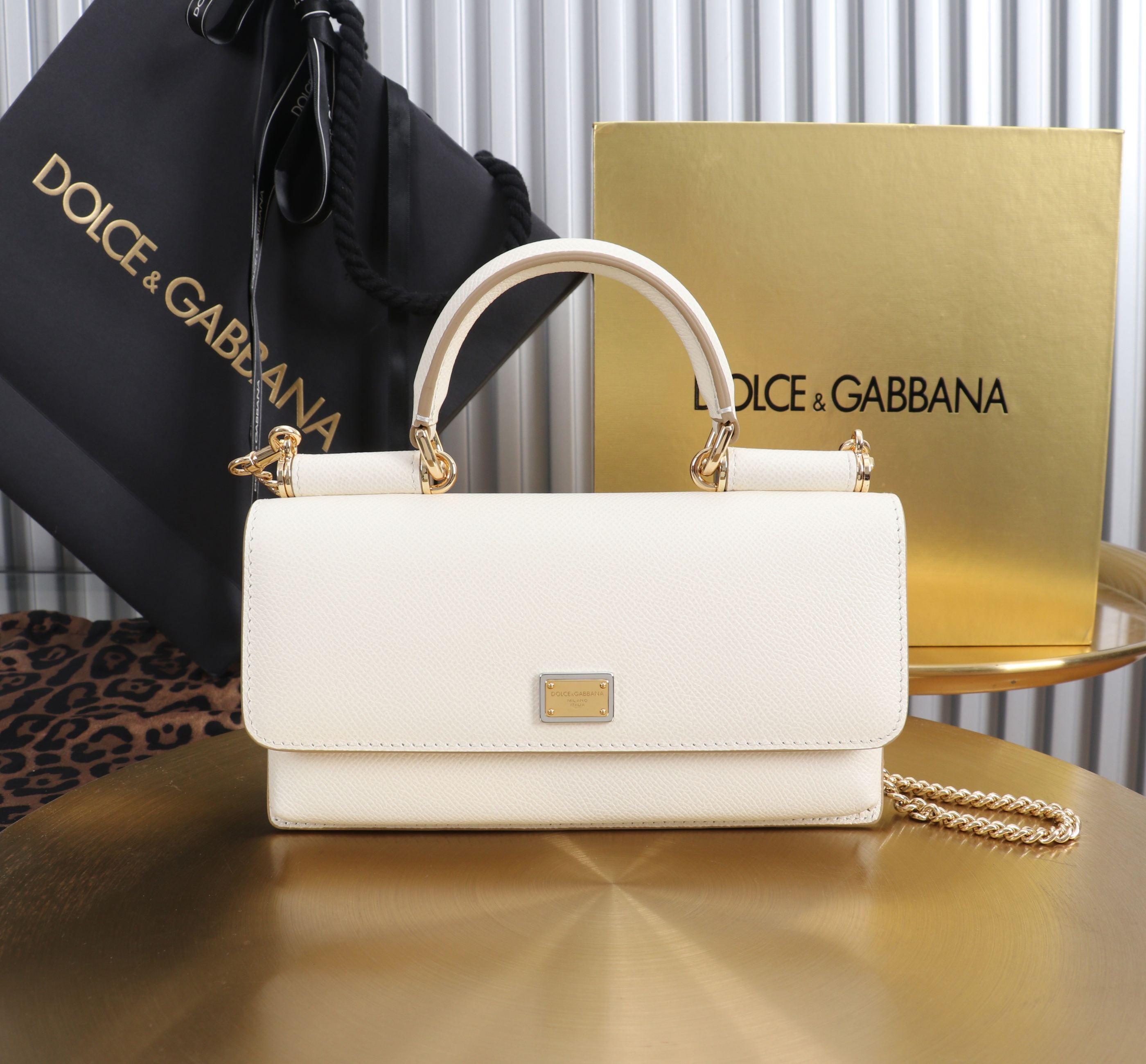 Сумка женская в стиле Dolce & Gabbana белого цвета