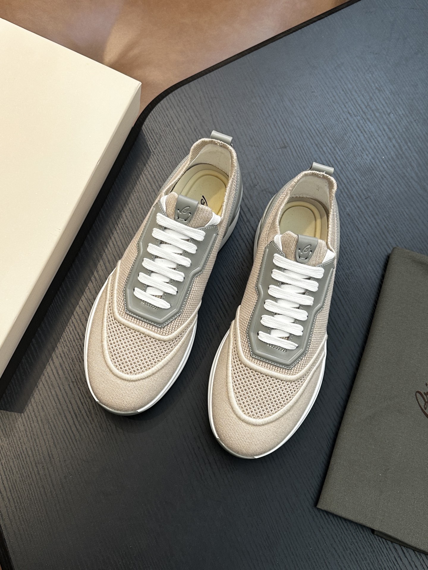 Кроссовки мужские в стиле Brioni бежево-серого цвета