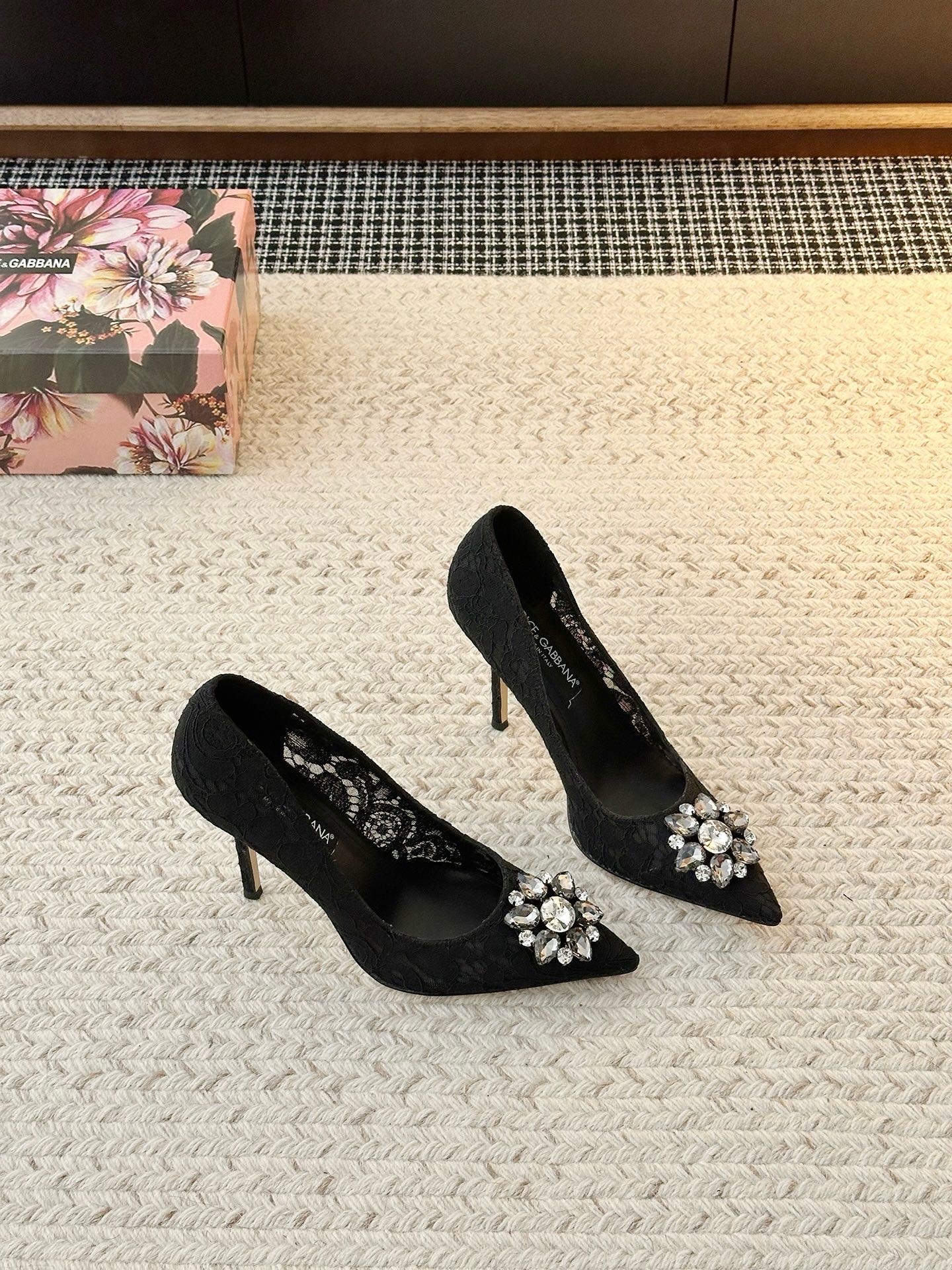 Туфли женские в стиле Dolce&Gabbana чёрного цвета