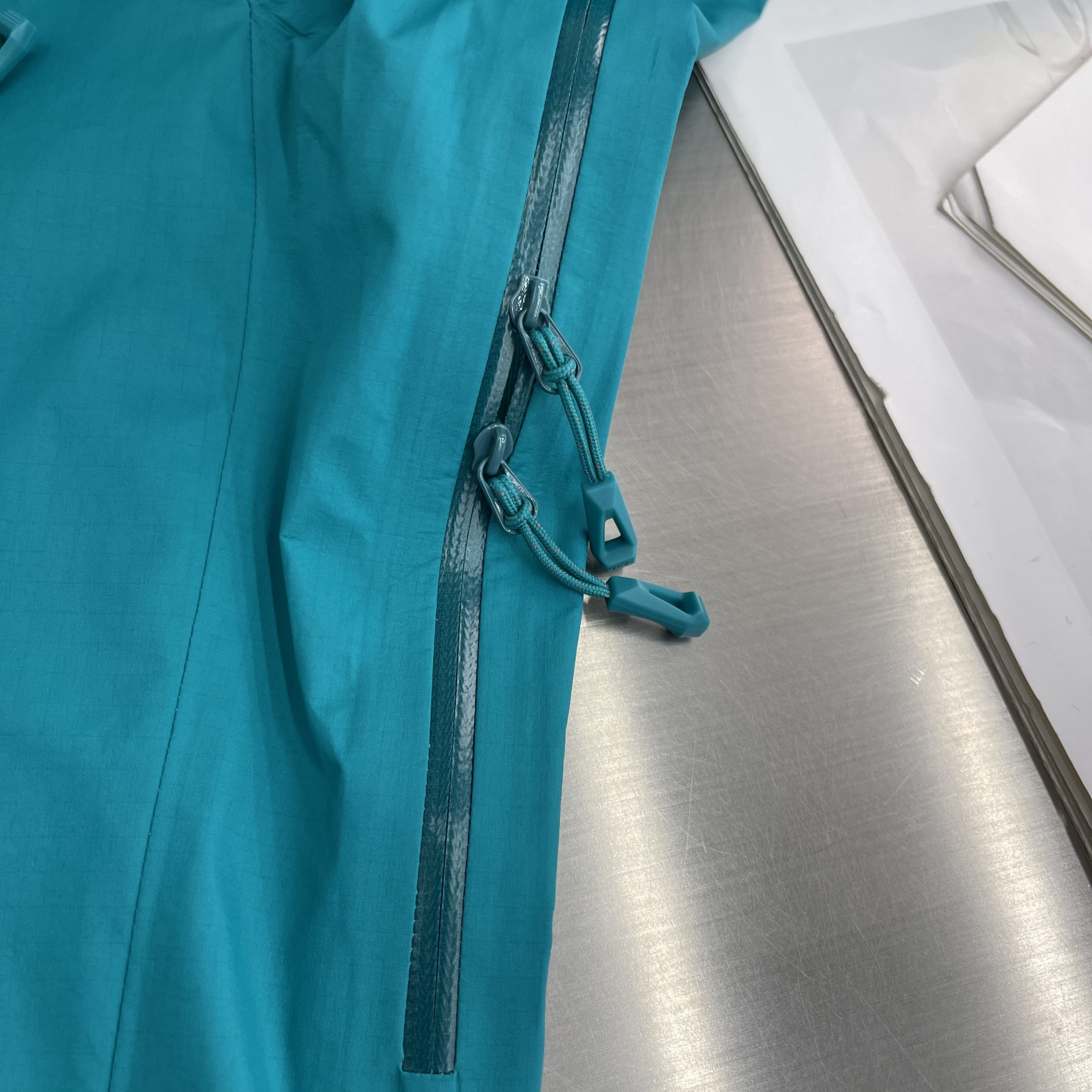 Куртка мужская Kailas softshell с капюшоном бирюзового цвета водо- и ветрозащитная