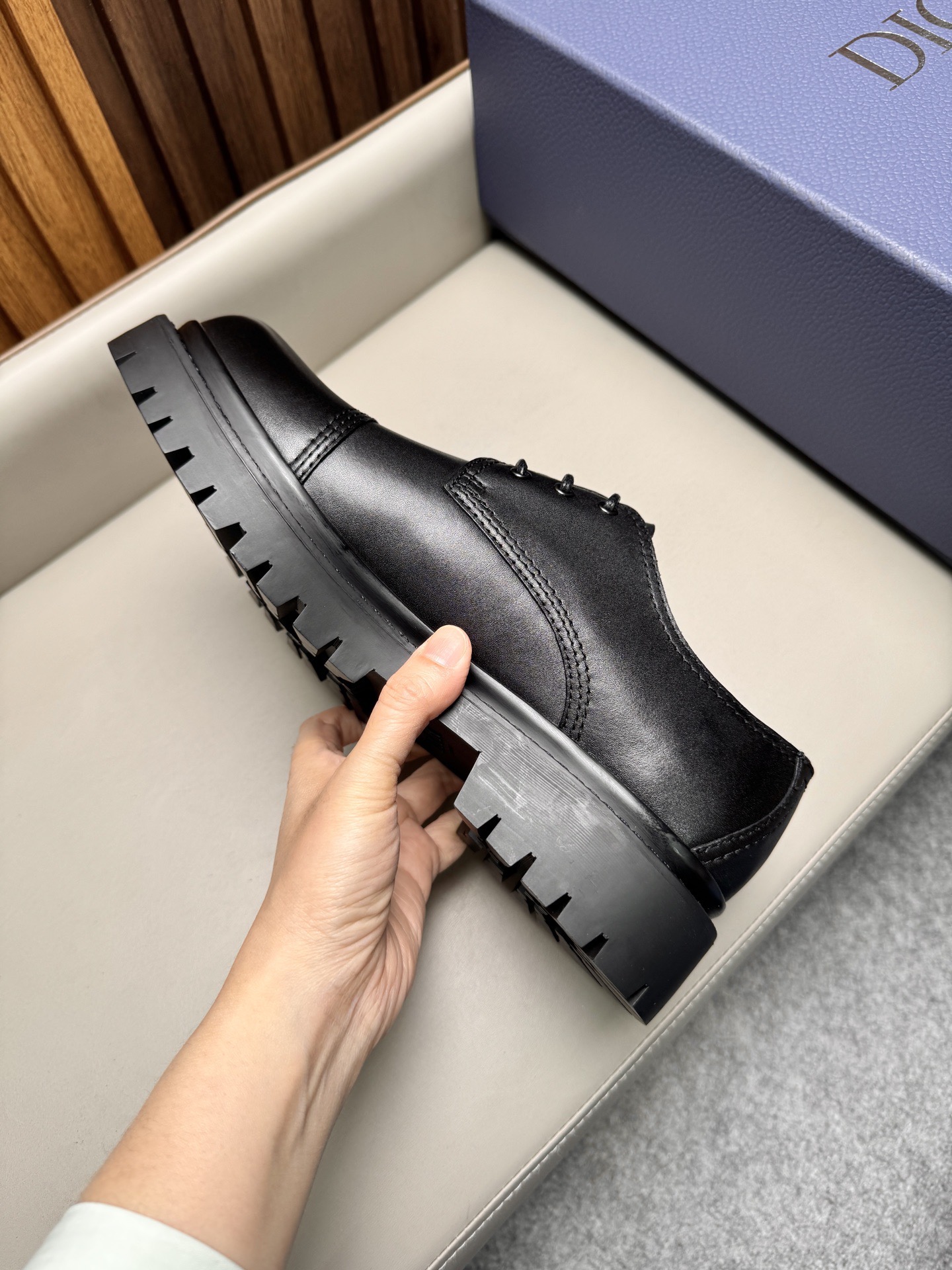 Туфли мужские в стиле Dior Explorer черного цвета