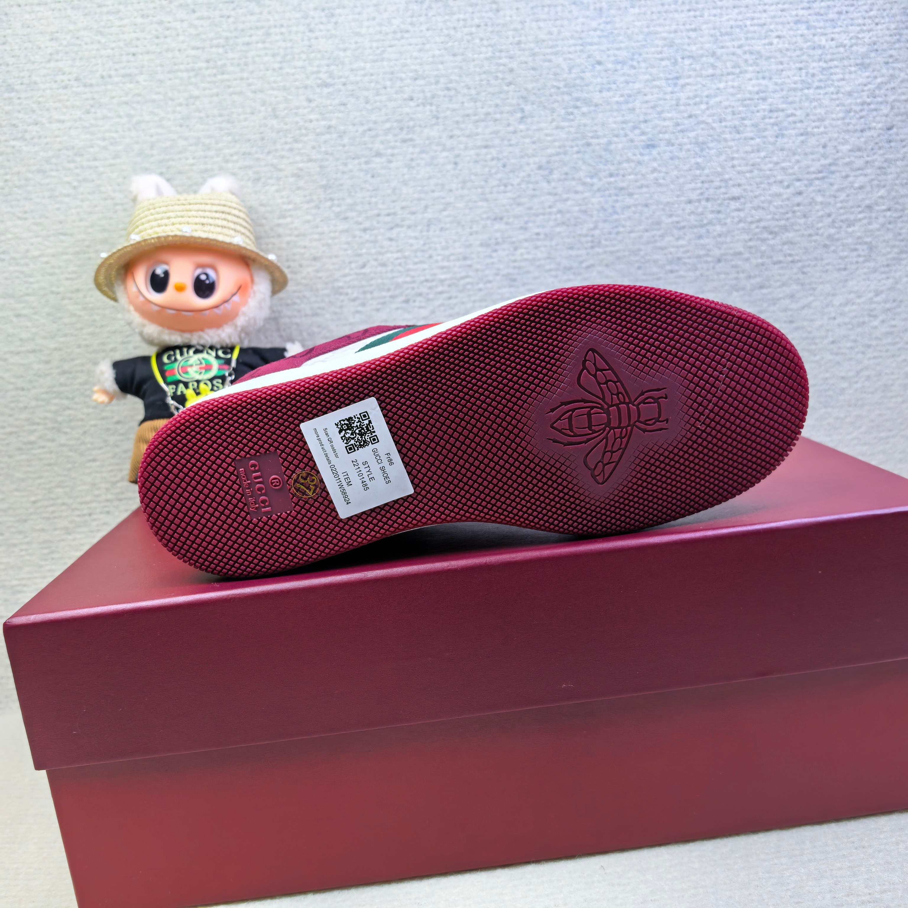 Кроссовки унисекс в стиле Gucci комбинированного цвета