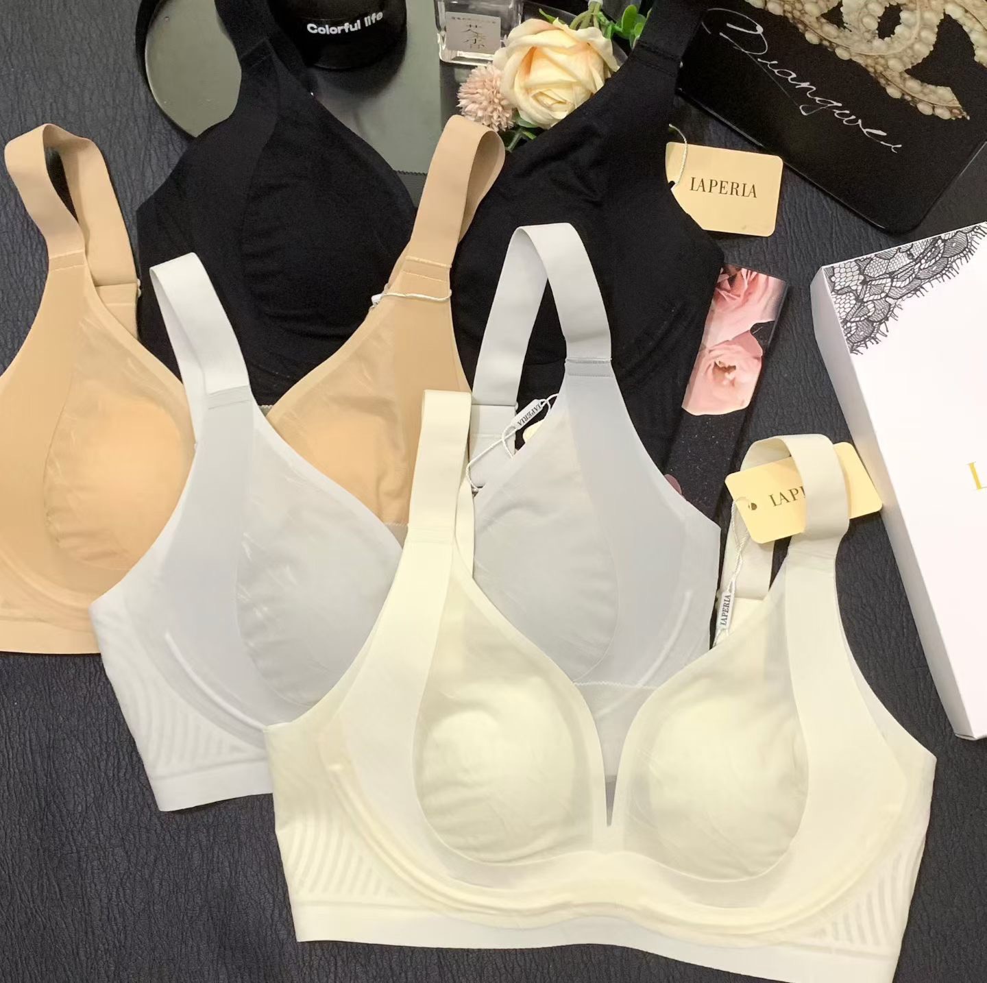 Бюстгальтер женский в стиле La Perla из сетчатой ткани с поддержкой и широкими бретелями