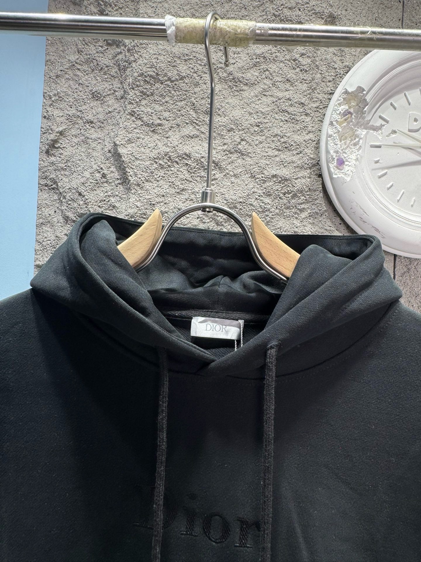 Худи мужское Dior Hooded Sweatshirt with Dior Embroidery чёрного цвета