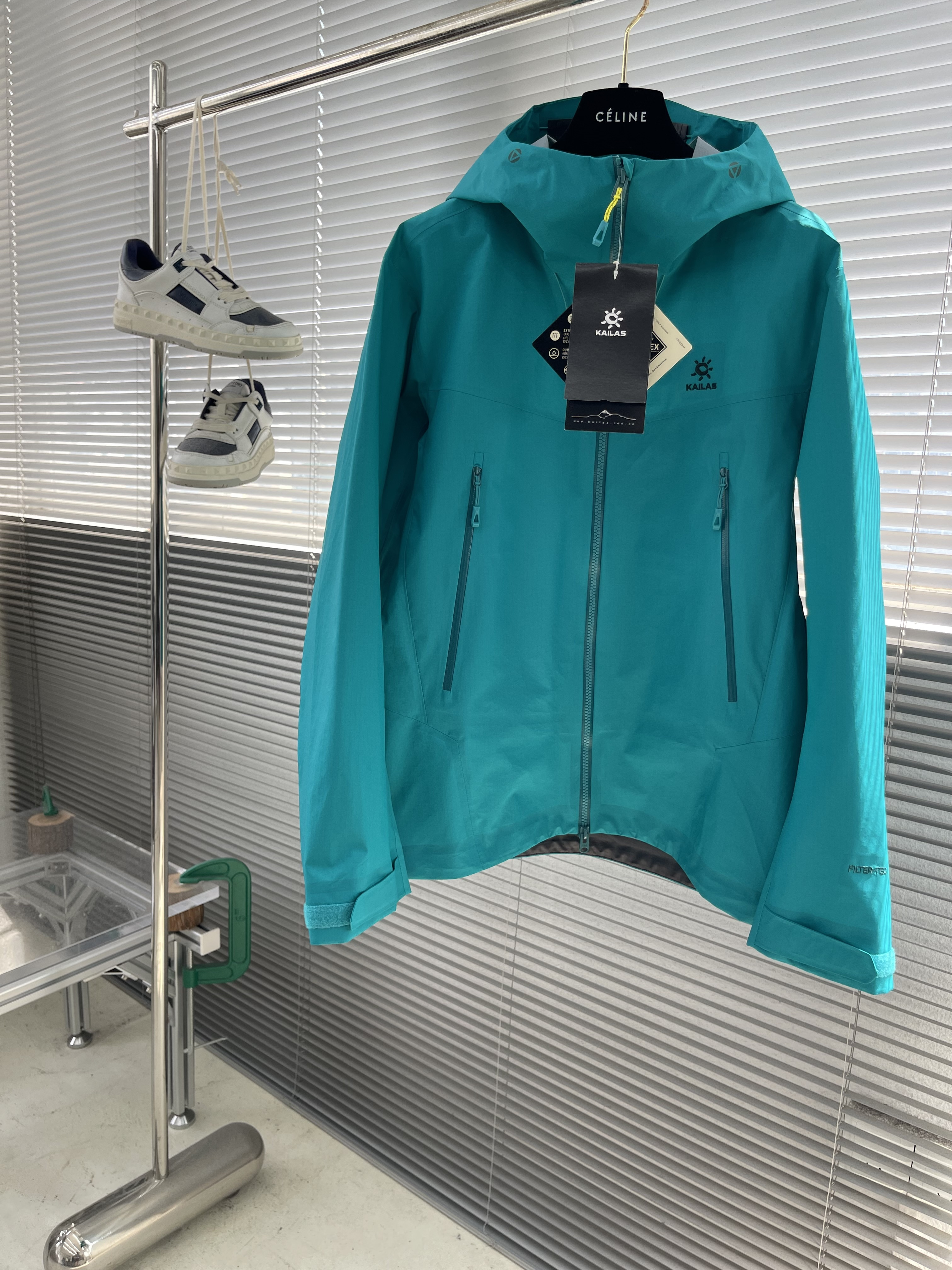 Куртка мужская Kailas softshell с капюшоном бирюзового цвета водо- и ветрозащитная