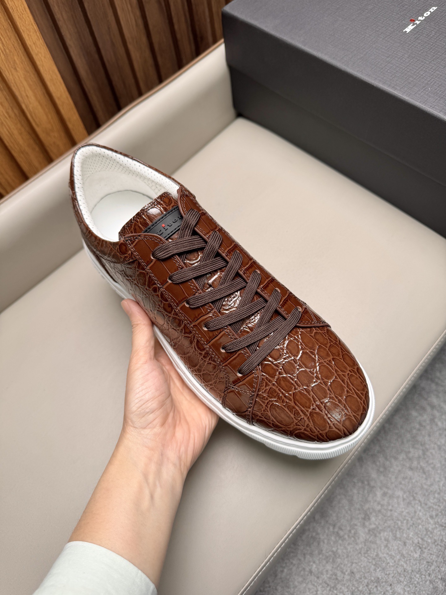 Кеды мужские в стиле Kiton коричневого цвета