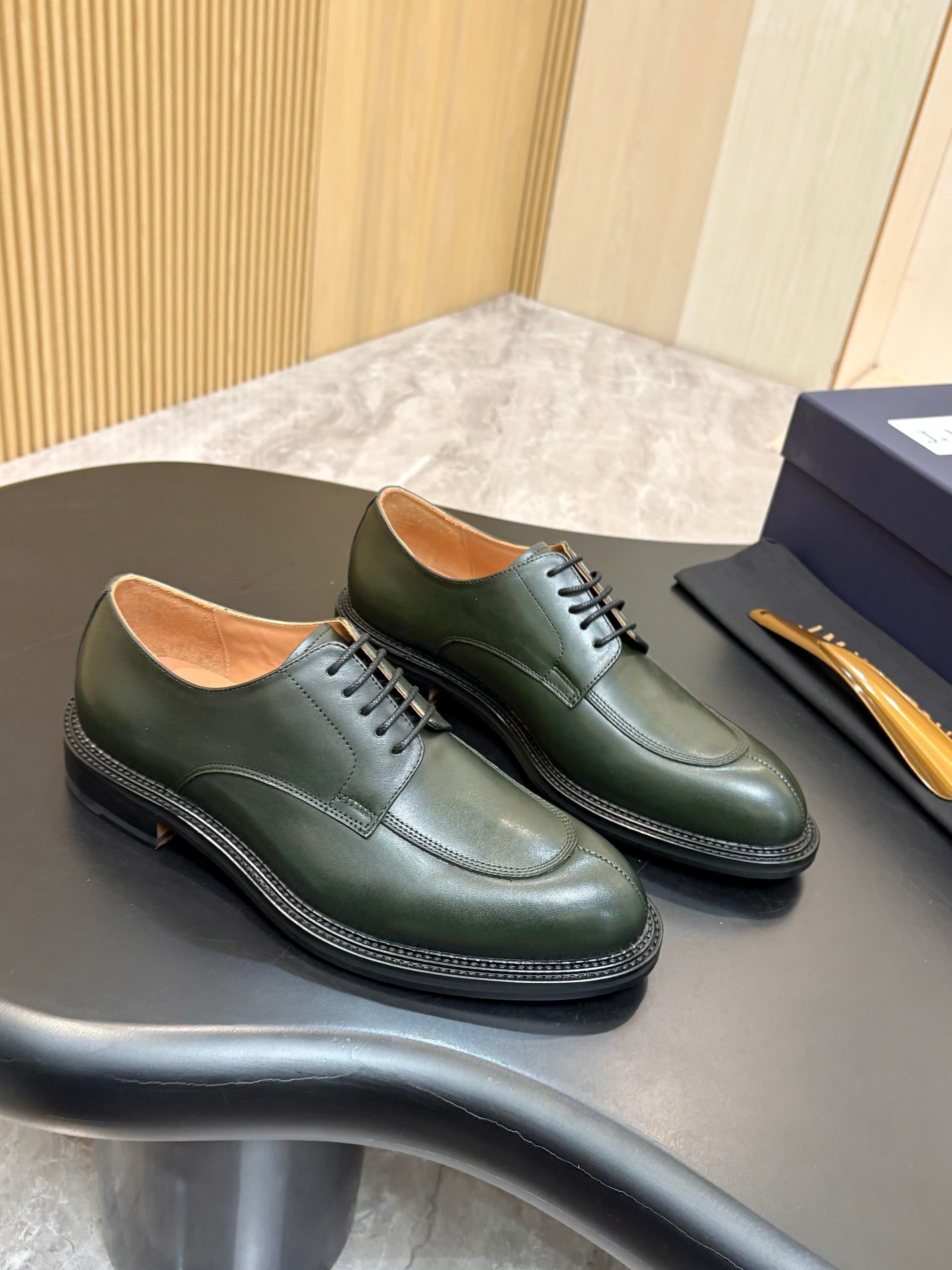 Туфли мужские J.M. Weston Golf зелёного цвета