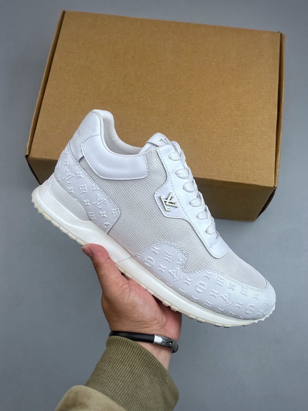 Кроссовки мужские в стиле Louis Vuitton Archlight белого цвета