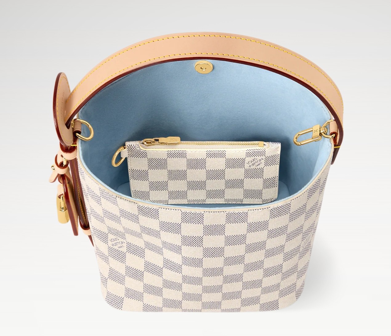 Сумка женская в стиле Louis Vuitton All In BB Damier Azur светлая
