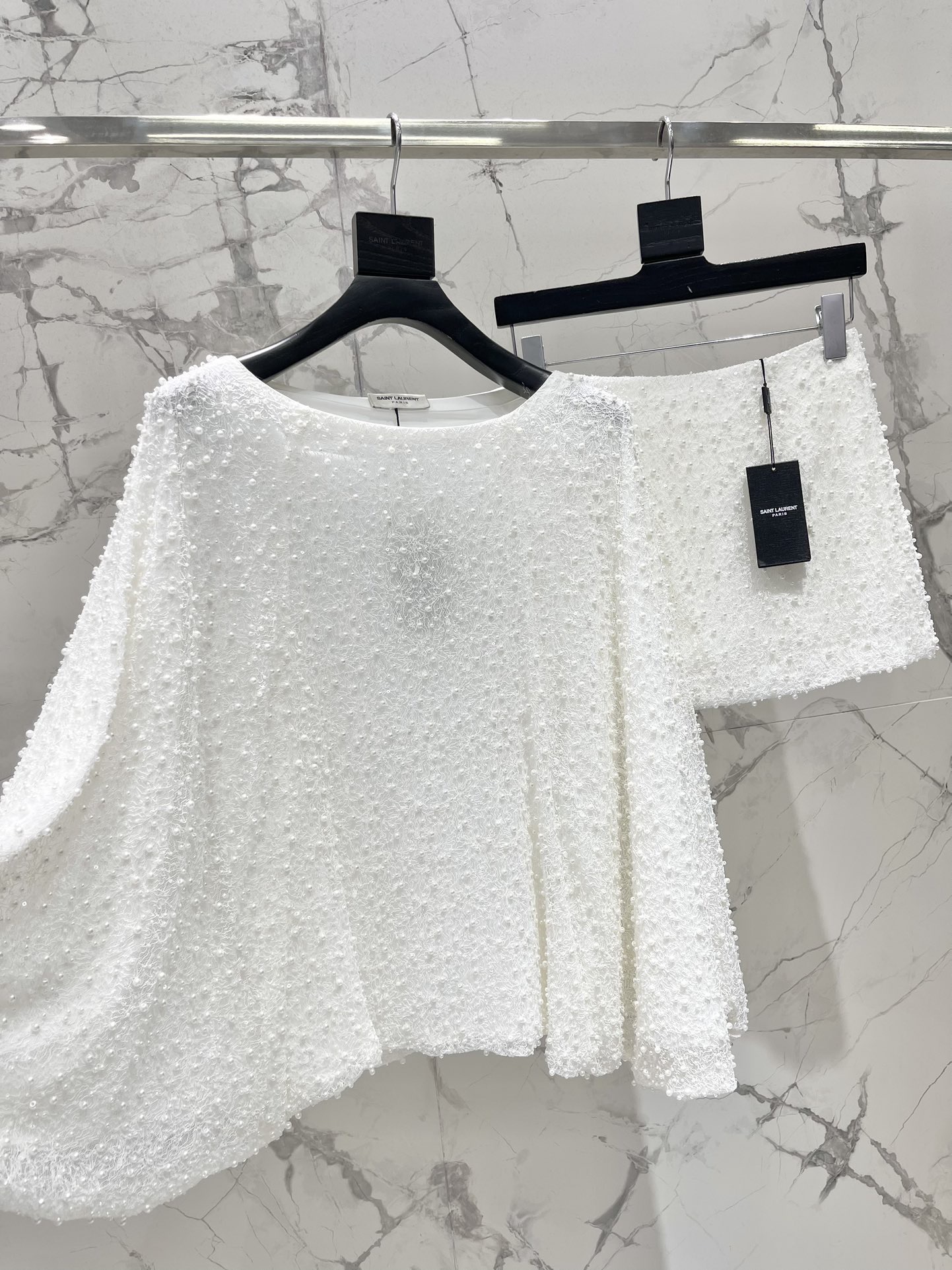 Блуза женская в стиле Saint Laurent белого цвета