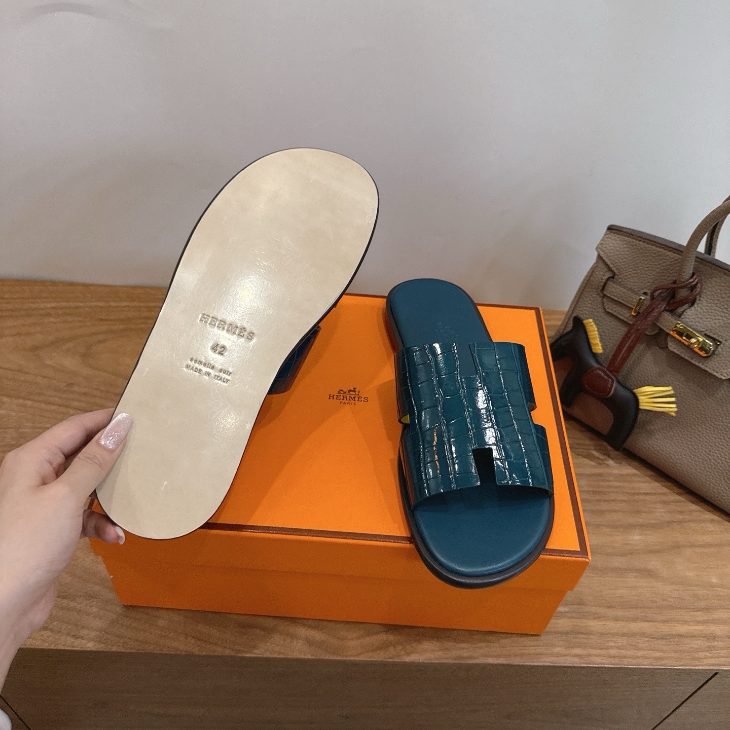 Шлёпанцы мужские в стиле Hermès Eclair сине-зелёного цвета