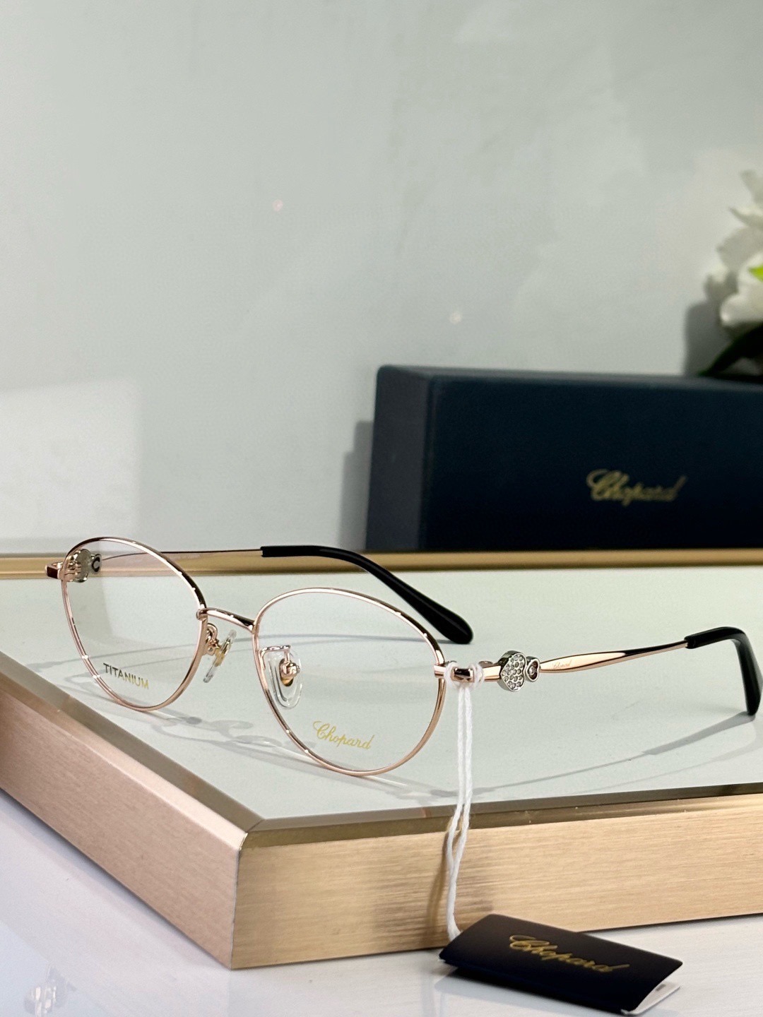 Очки женские в стиле Chopard