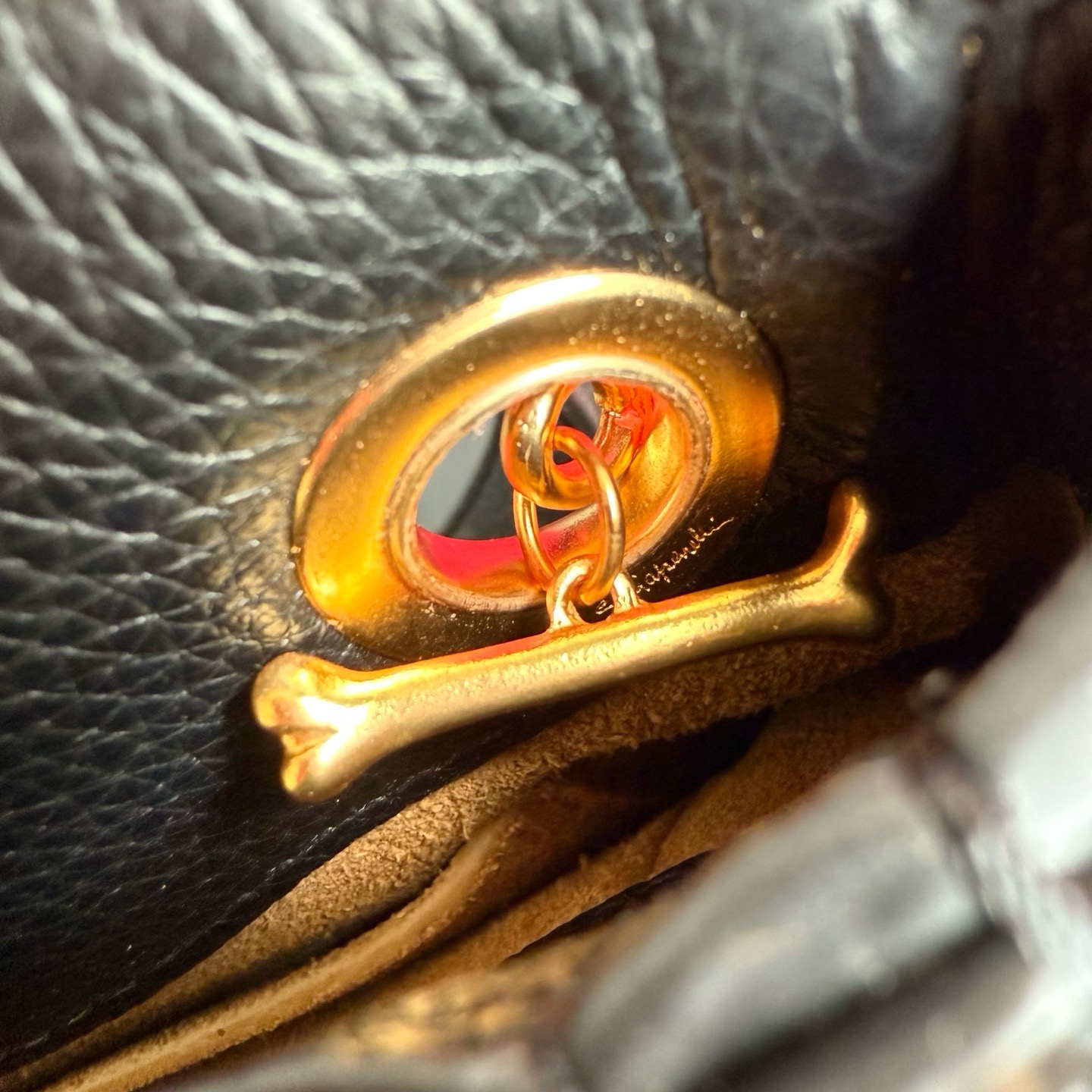 Сумка женская Schiaparelli  чёрного цвета(19 cм)
