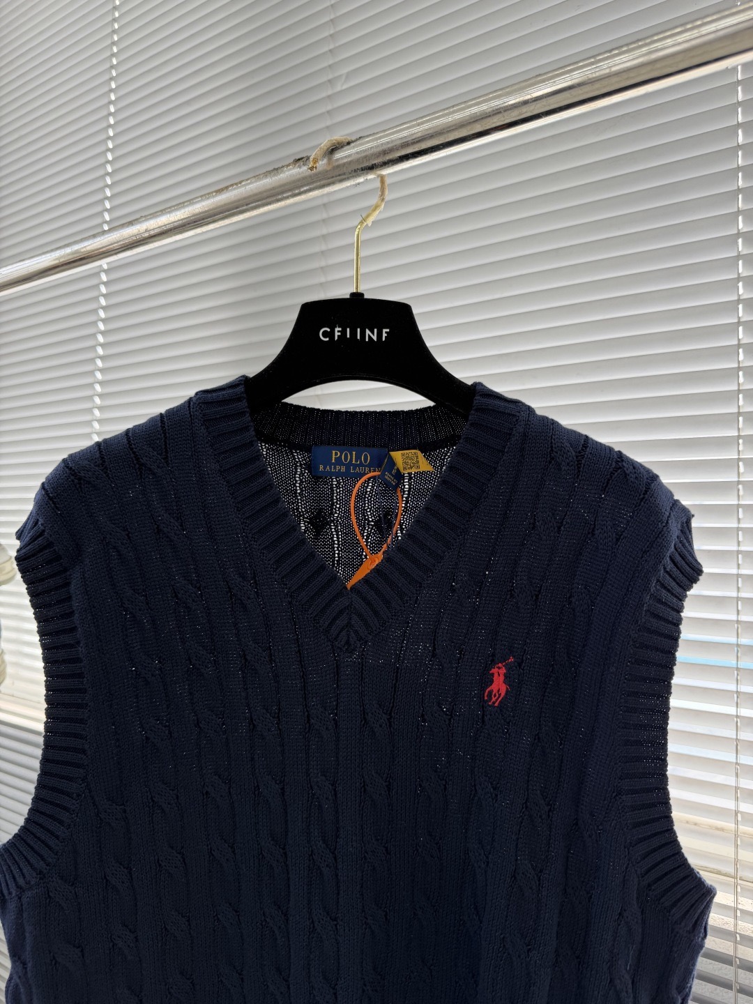 Жилет мужской в стиле Ralph Lauren с фактурной вязкой тёмно-синего цвета