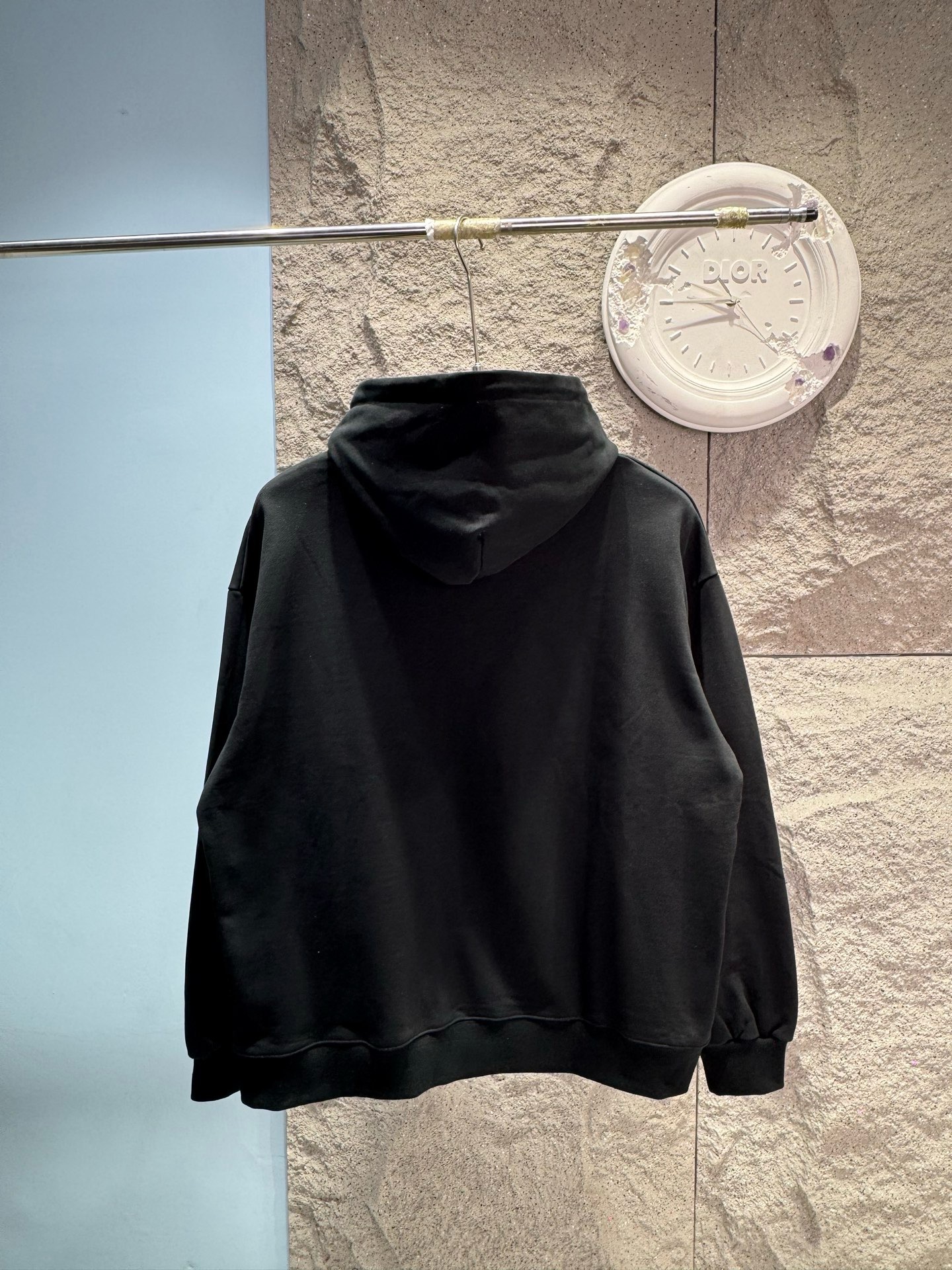 Худи мужское Dior Hooded Sweatshirt with Dior Embroidery чёрного цвета
