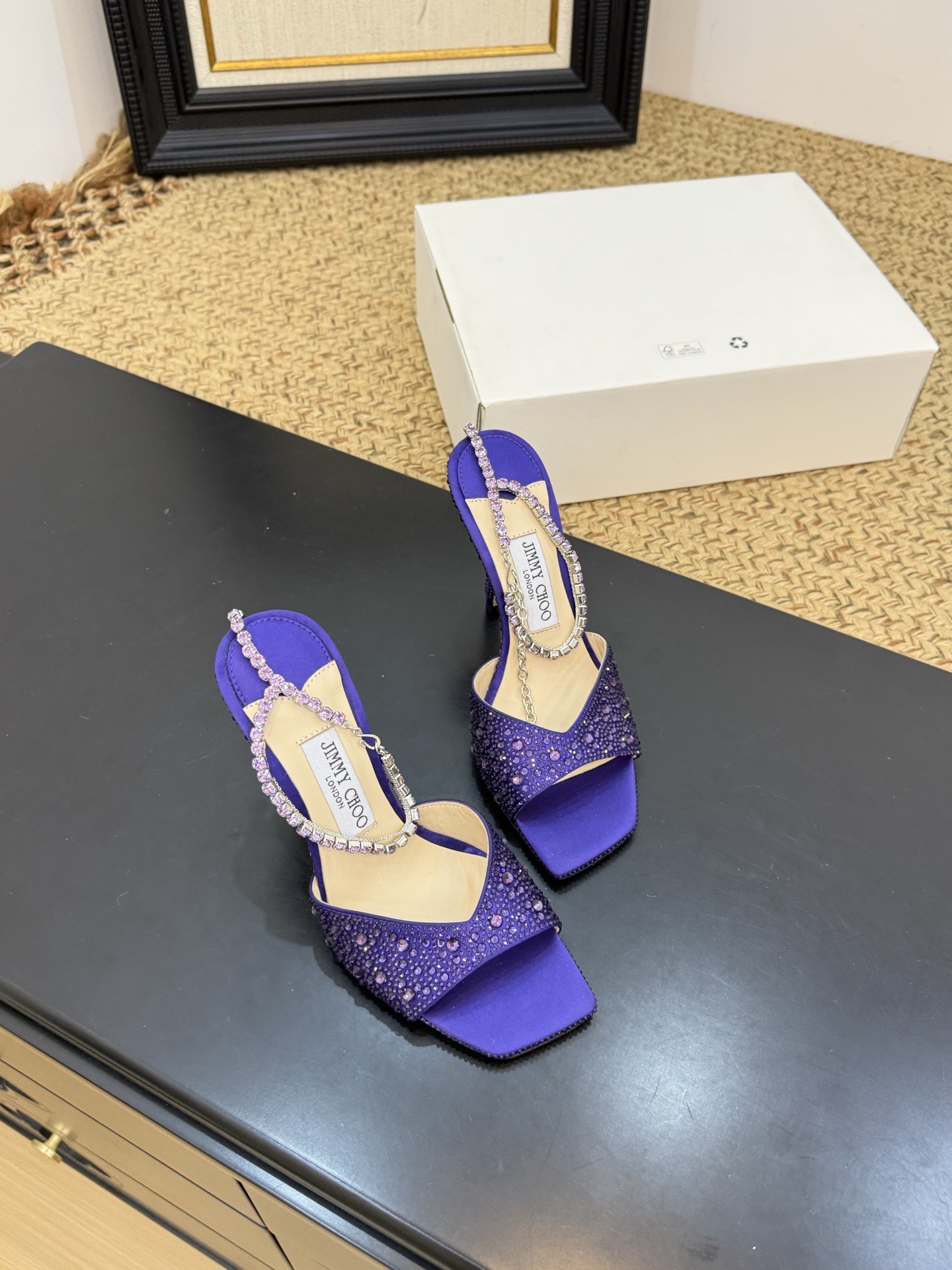 Туфли женские в стиле Jimmy Choo Amelia 25SS фиолетового цвета