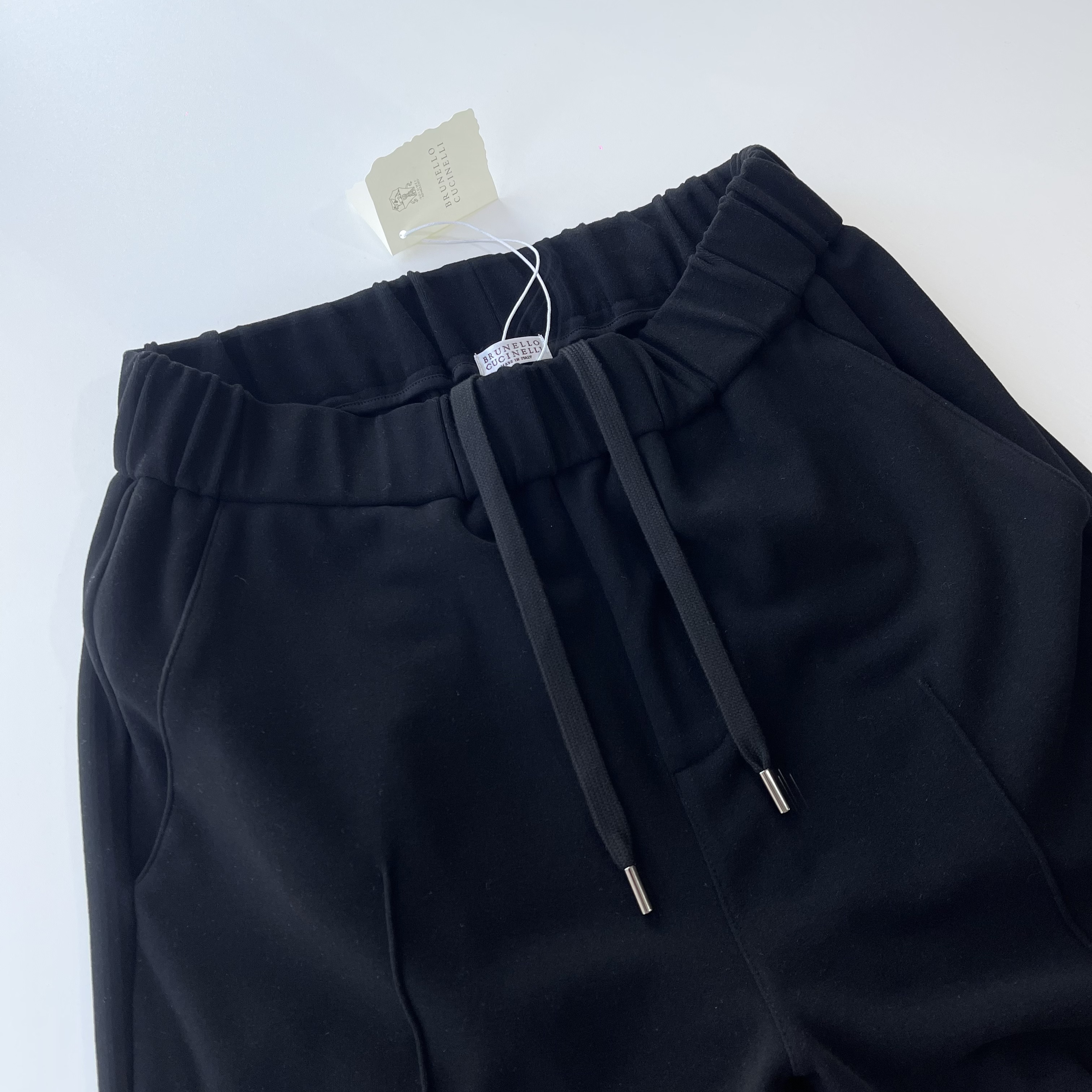 Брюки мужские в стиле Brunello Cucinelli model Straight Fit из шерстяного трикотажа чёрного цвета