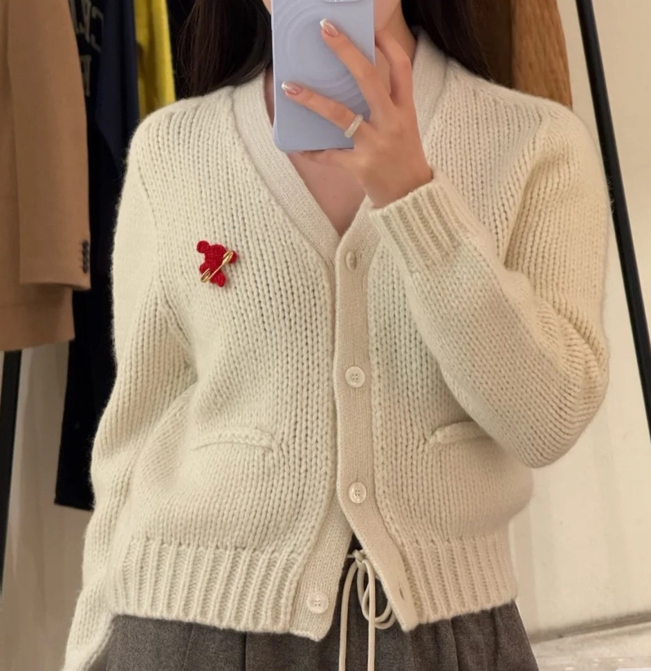 Кардиган женский в стиле Celine V-neck из шерсти красного цвета