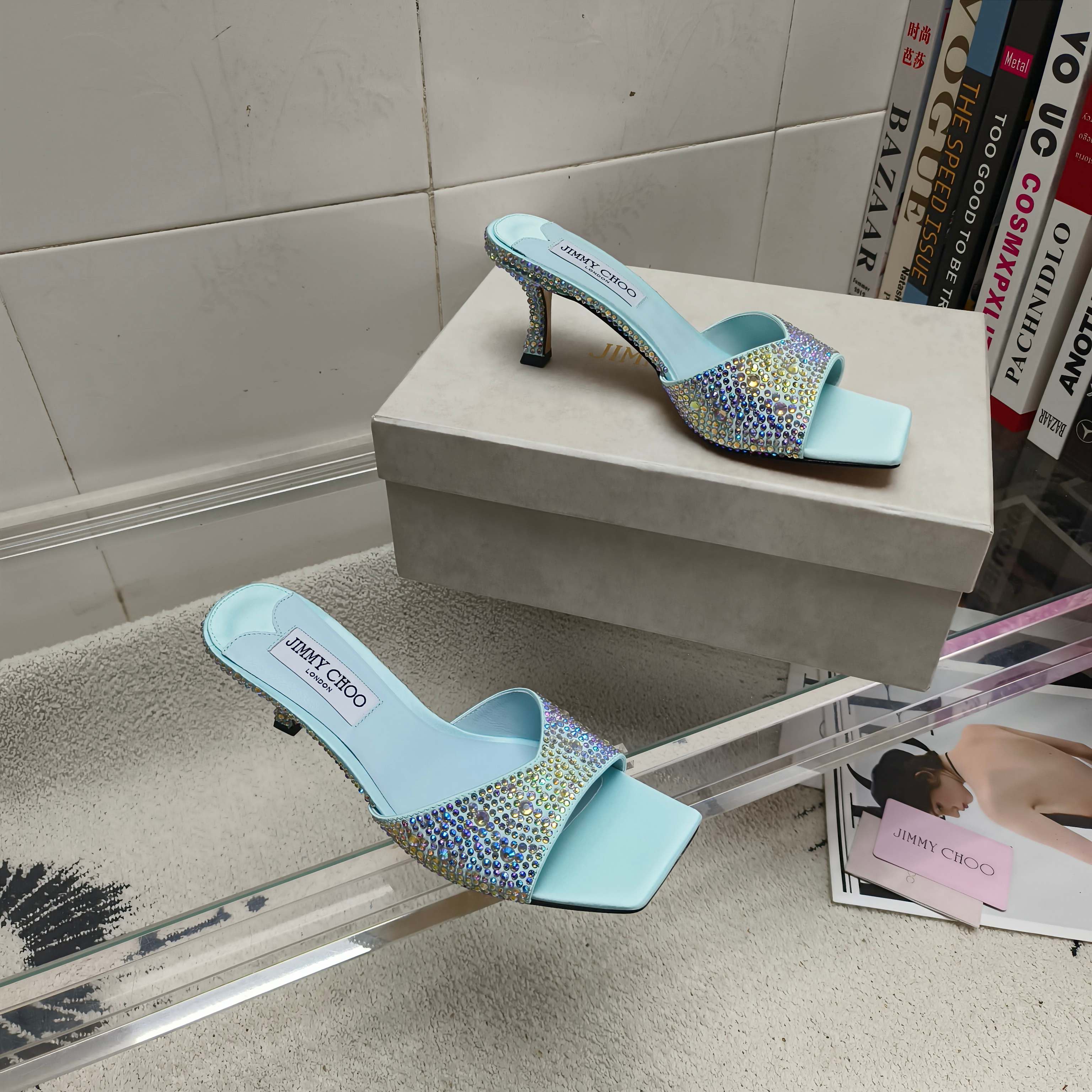 Мюли женские в стиле Jimmy Choo голубого цвета