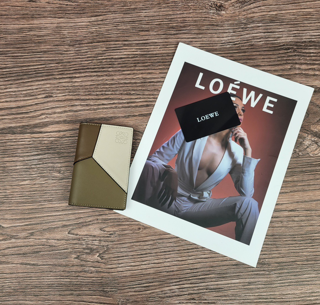Кошелёк компактный в стиле Loewe L1132 кофейного цвета