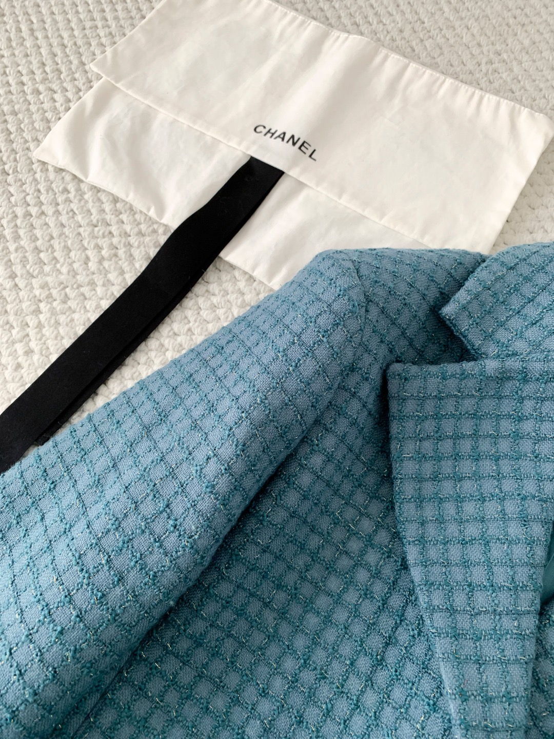 Жакет женский в стиле Chanel из фактурной ткани павлиньего зелёного цвета