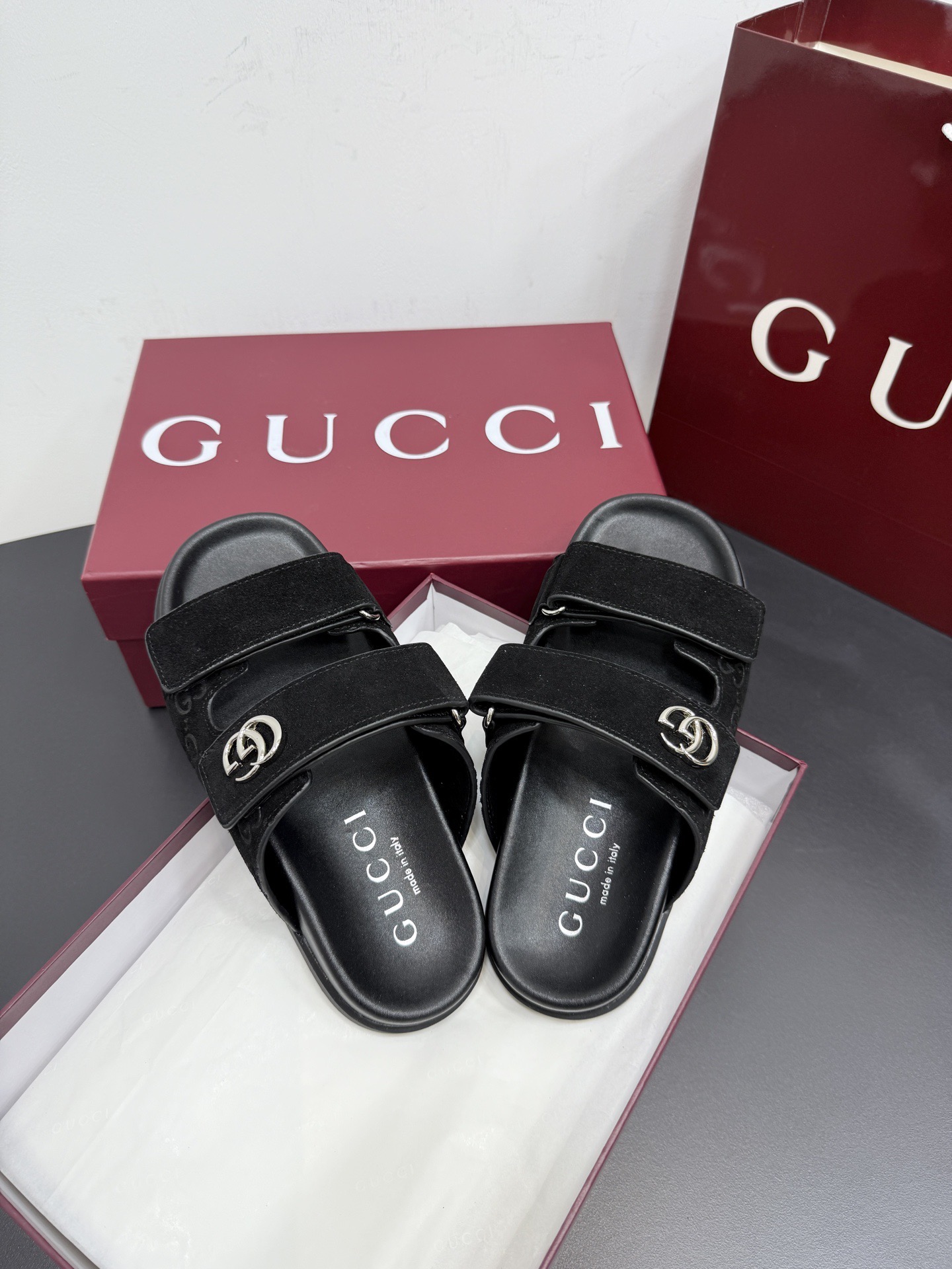 Сандалии женские в стиле Gucci GG чёрного цвета