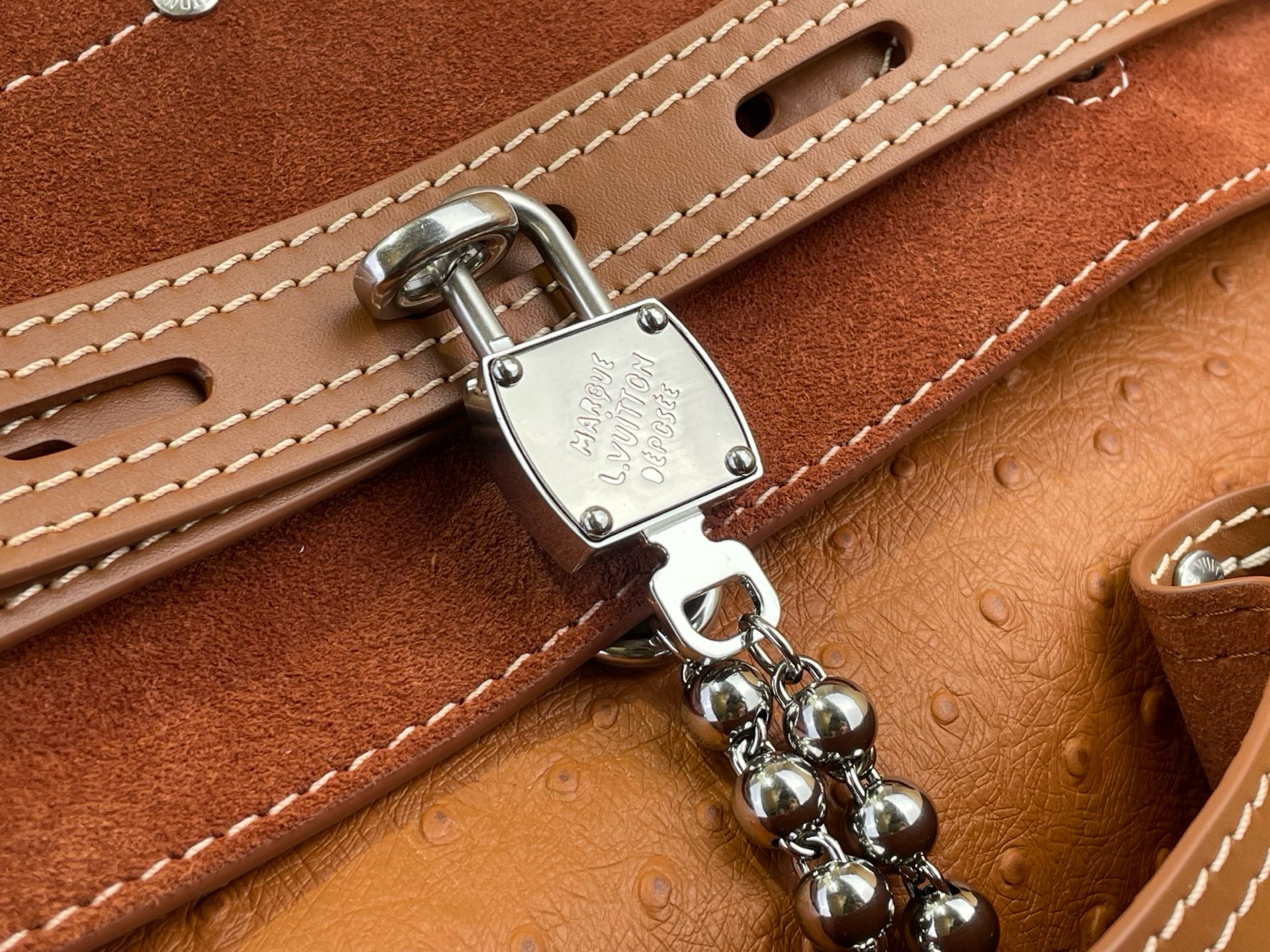 Сумка женская в стиле Louis Vuitton Steamer 40 коньячного цвета