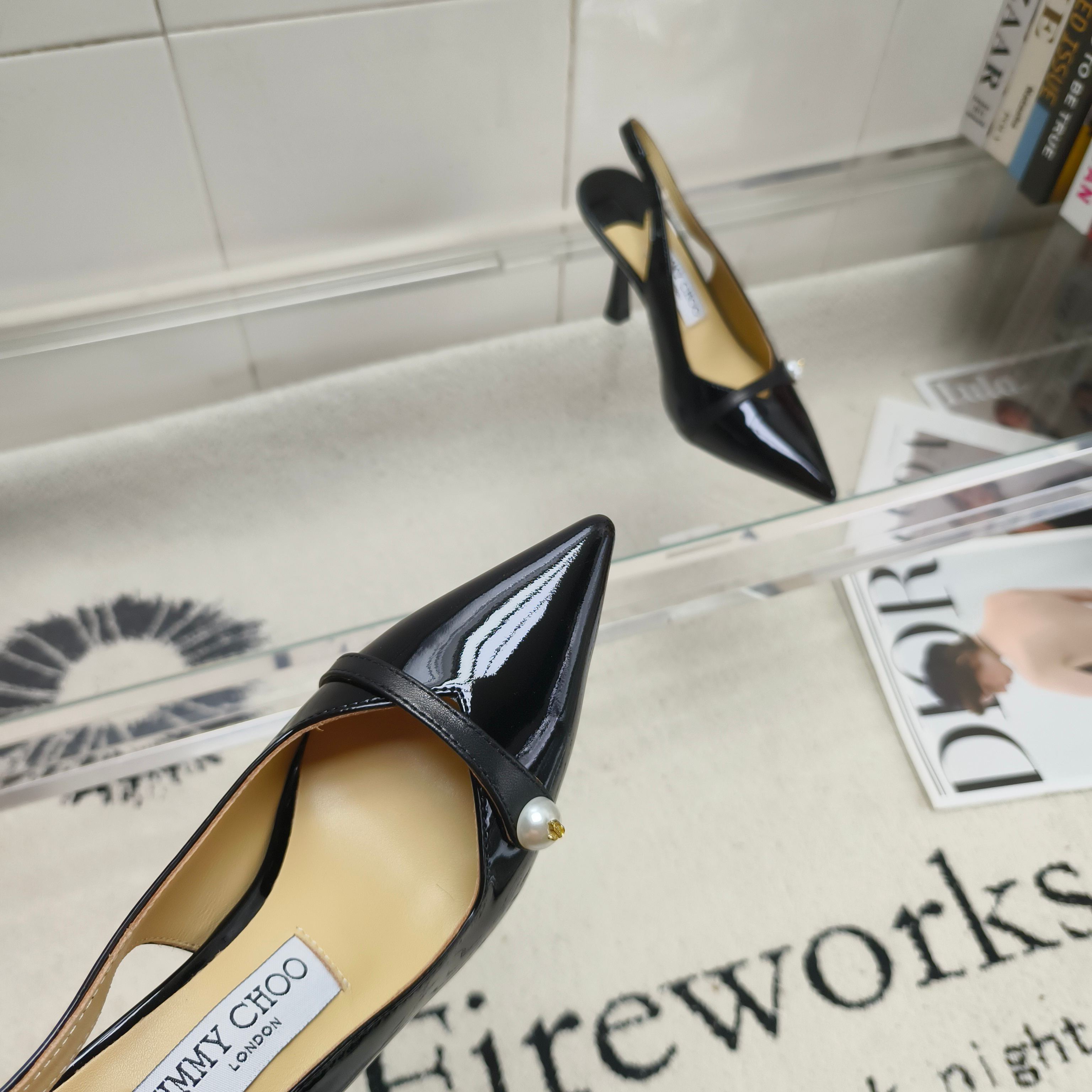 Босоножки женские в стиле Jimmy Choo Ray черного цвета