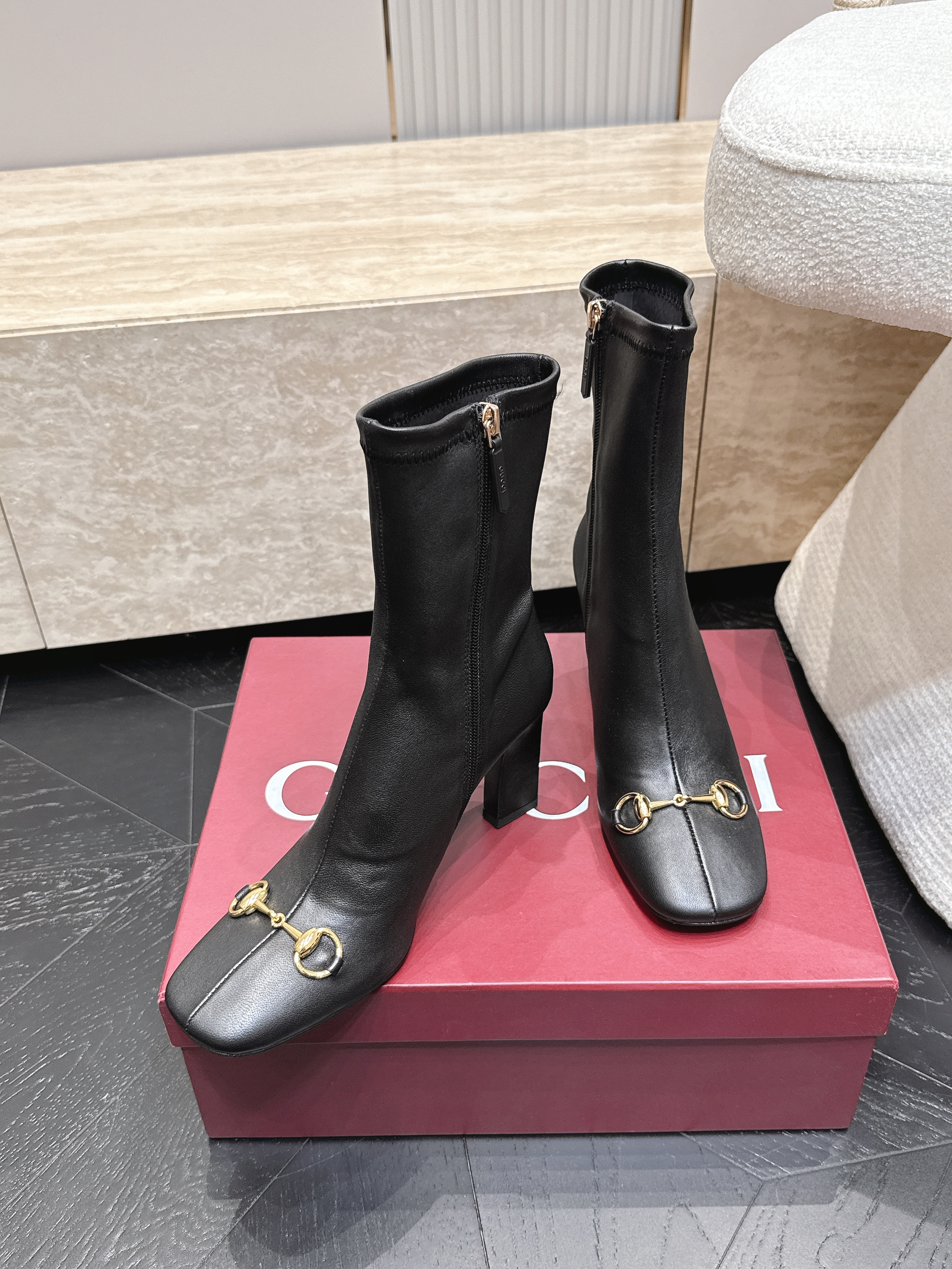 Ботильоны женские Gucci Signora чёрного цвета