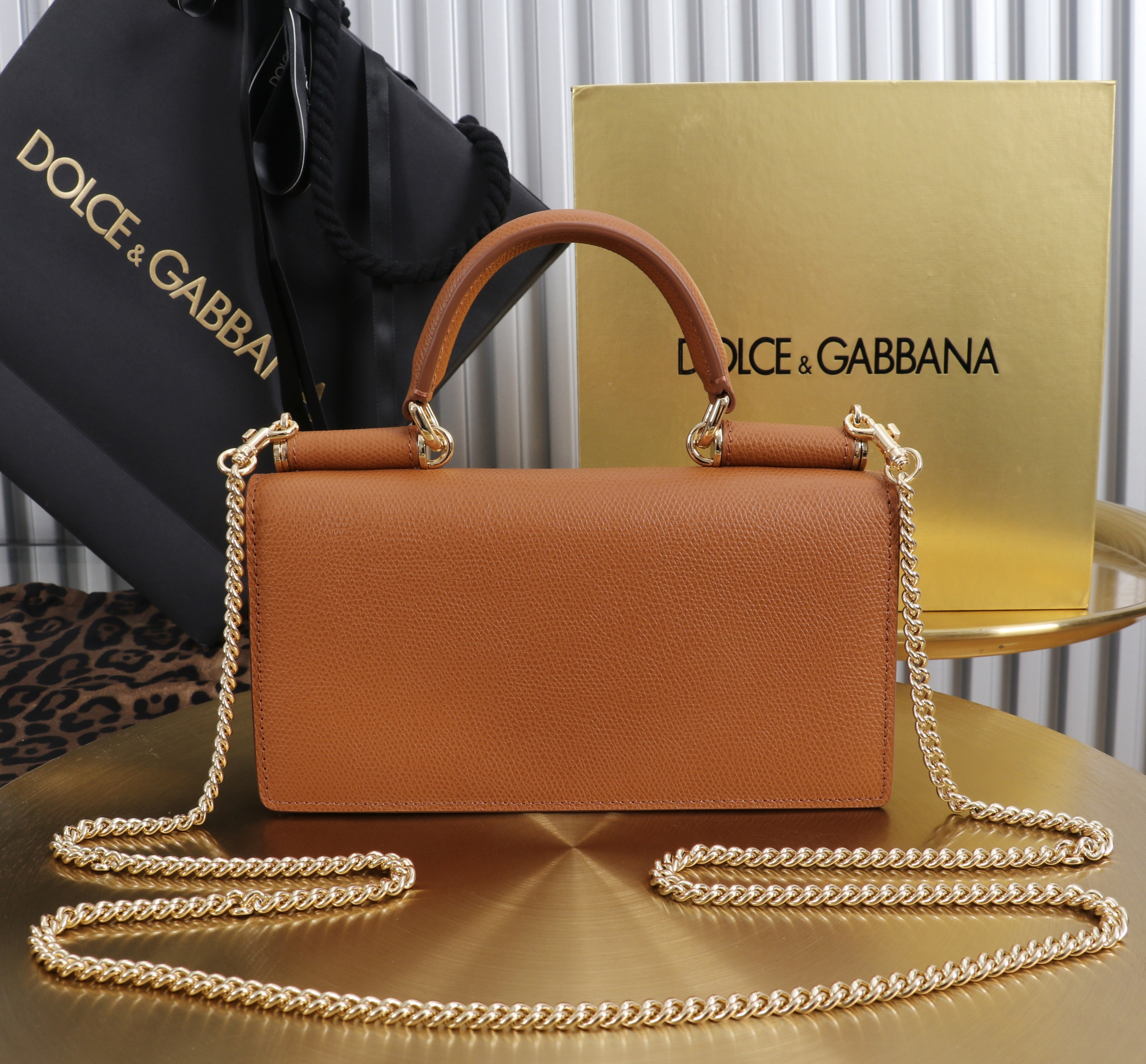 Сумка женская в стиле Dolce & Gabbana коричневого цвета