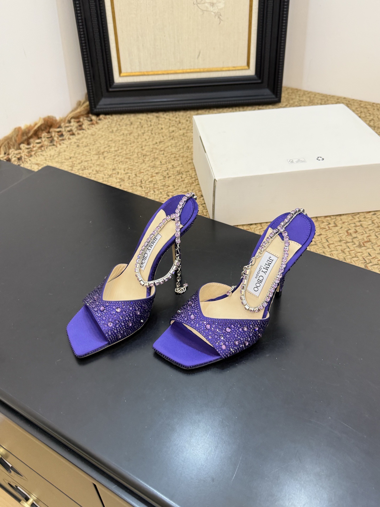Туфли женские в стиле Jimmy Choo Amelia 25SS фиолетового цвета
