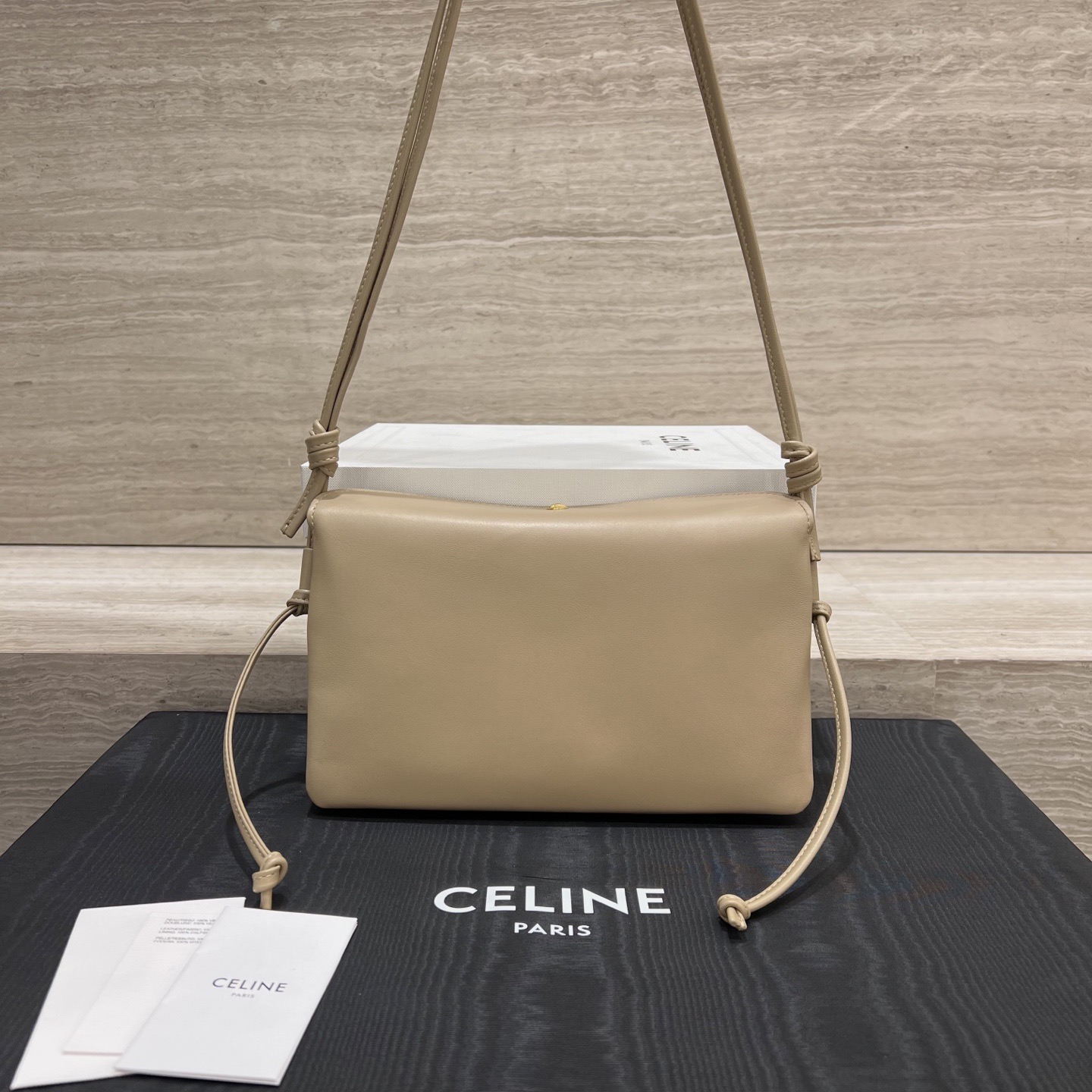 Сумка женская в стиле Celine Trio Flap бежевого цвета