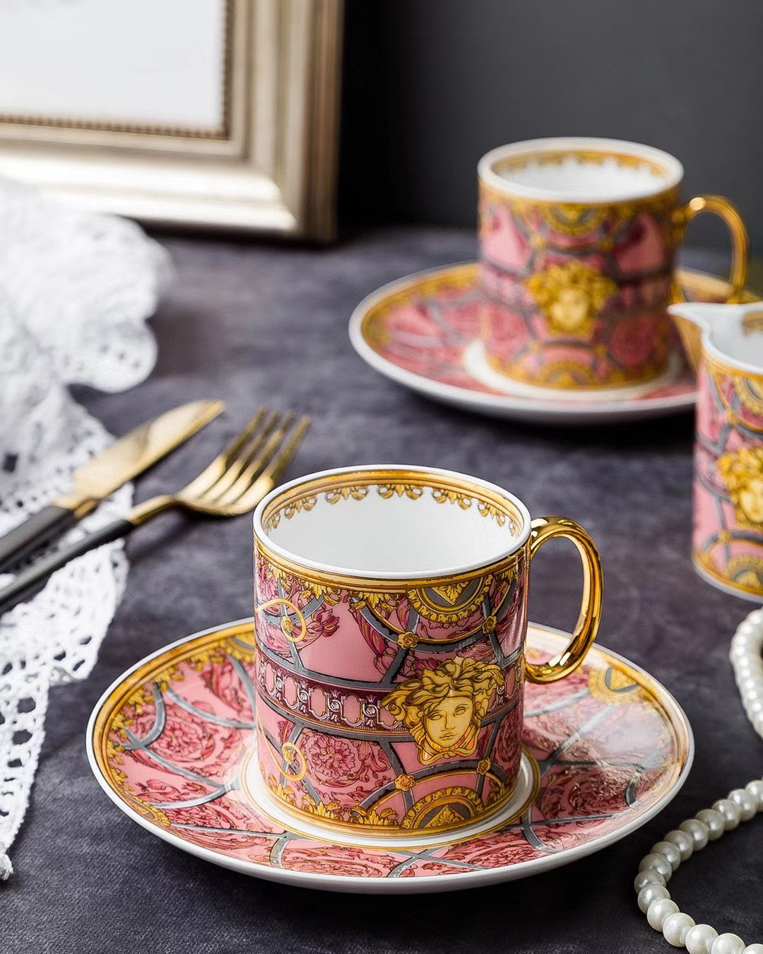 Кофейный сервиз в стиле Versace, розового цвета, 15 предметов