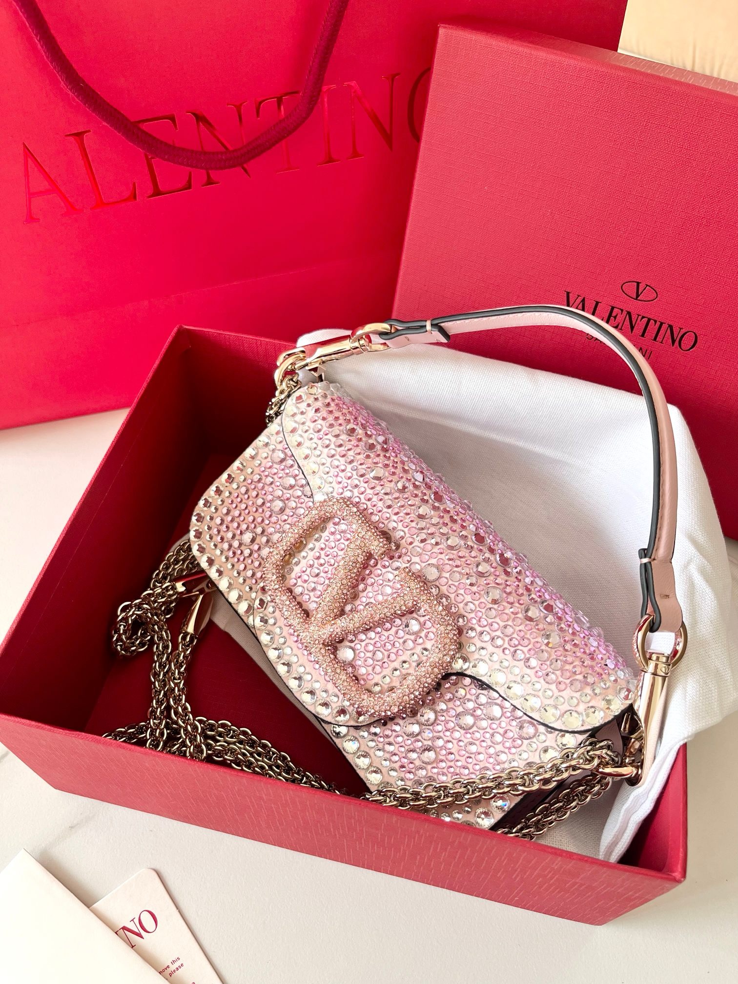 Сумка женская в стиле Valentino Loco со стразами розового цвета