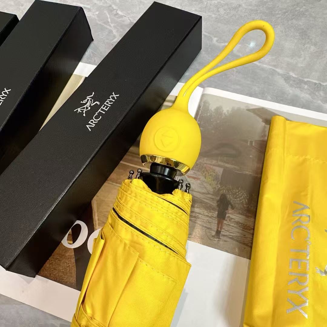 Зонт Arc'teryx желтого цвета