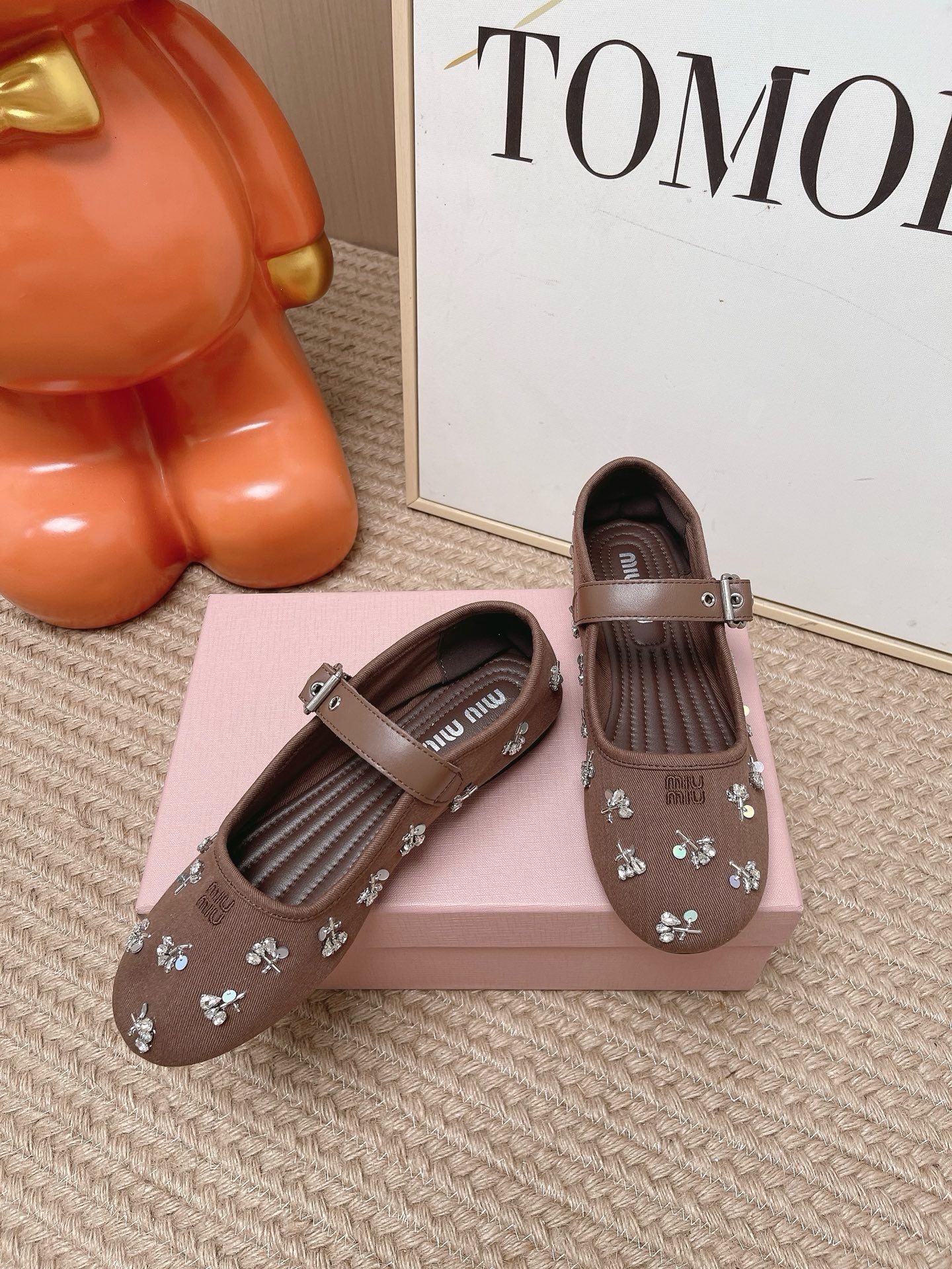 Балетки женские Miu Miu Mary Jane коричневого цвета