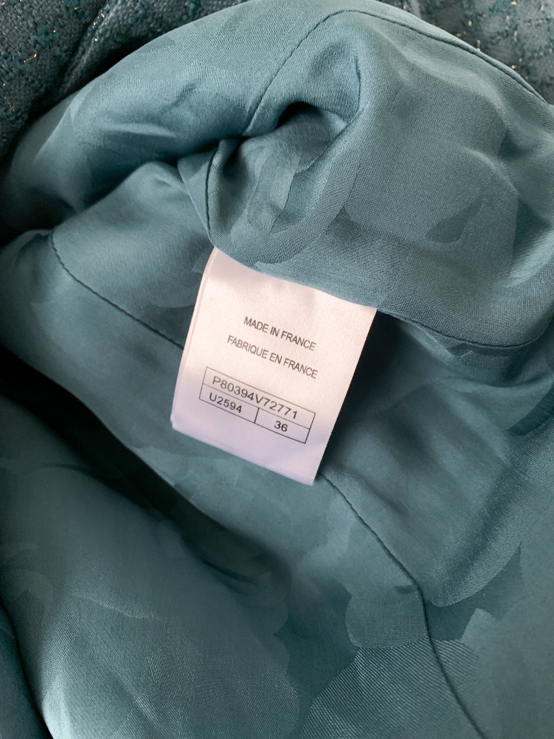 Жакет женский в стиле Chanel из фактурной ткани павлиньего зелёного цвета