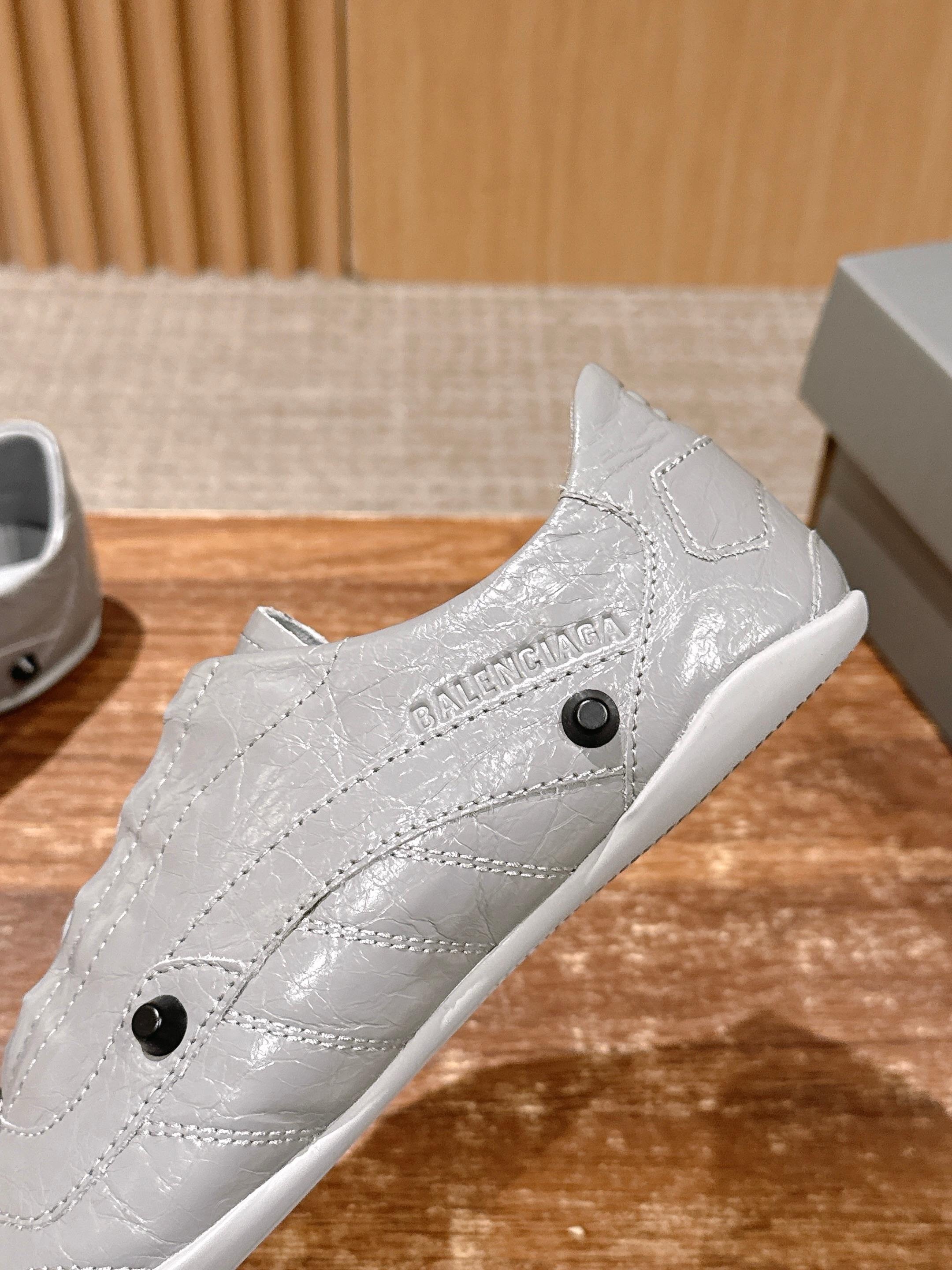 Кеды женские в стиле Balenciaga Soccer серого цвета