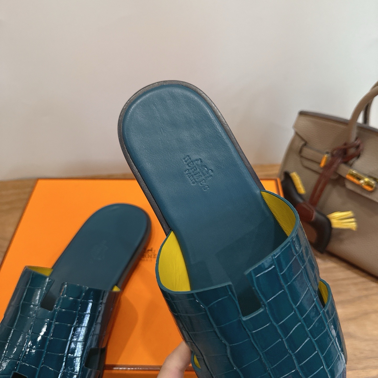 Шлёпанцы мужские в стиле Hermès Eclair сине-зелёного цвета