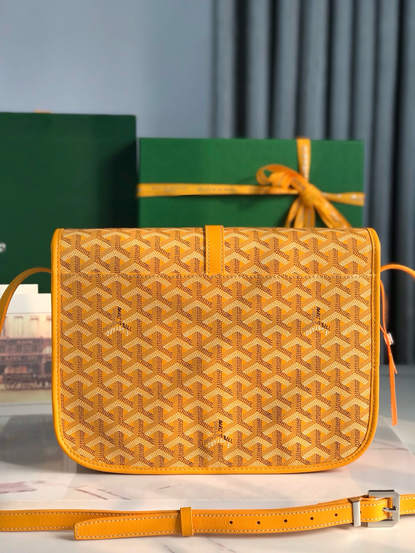 Сумка женская Goyard Belvédère II жёлтого цвета