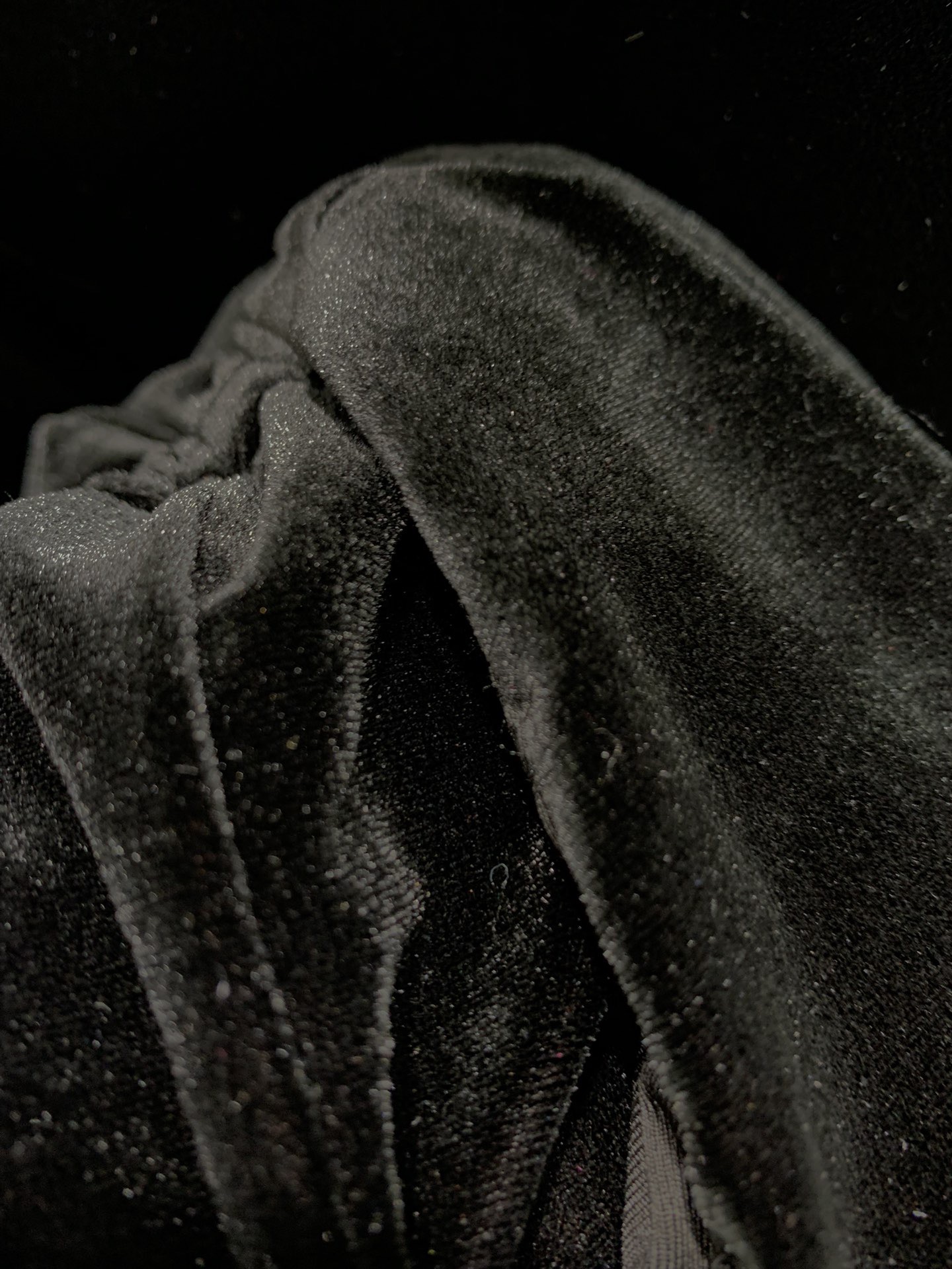 Платье женское в стиле Saint Laurent чёрного цвета с декоративной отделкой воротника