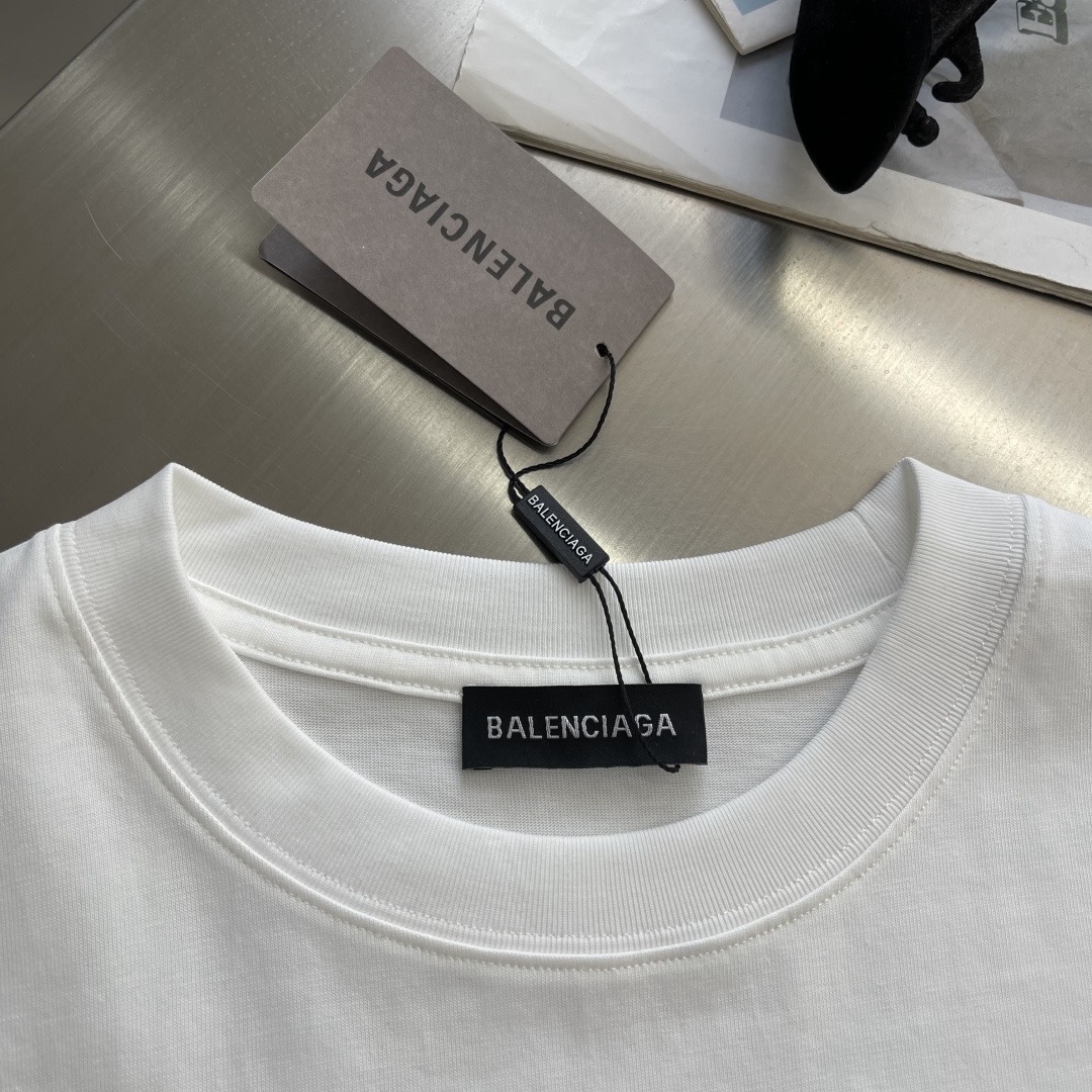 Футболка мужская в стиле Balenciaga с логотипом белого цвета
