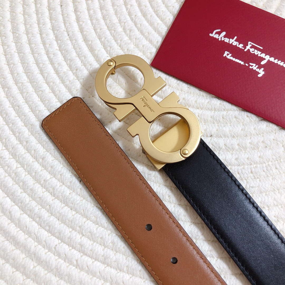 Ремень мужской двусторонний в стиле Salvatore Ferragamo Gancini из натуральной кожи чёрного и коричневого цвета с матовой золотой пряжкой шириной 3.5 см