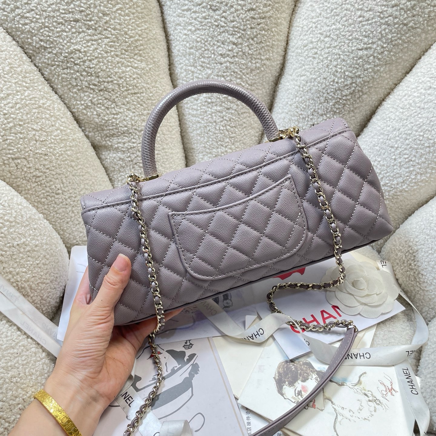 Сумка женская в стиле Chanel Coco Handle серо-бежевого цвета